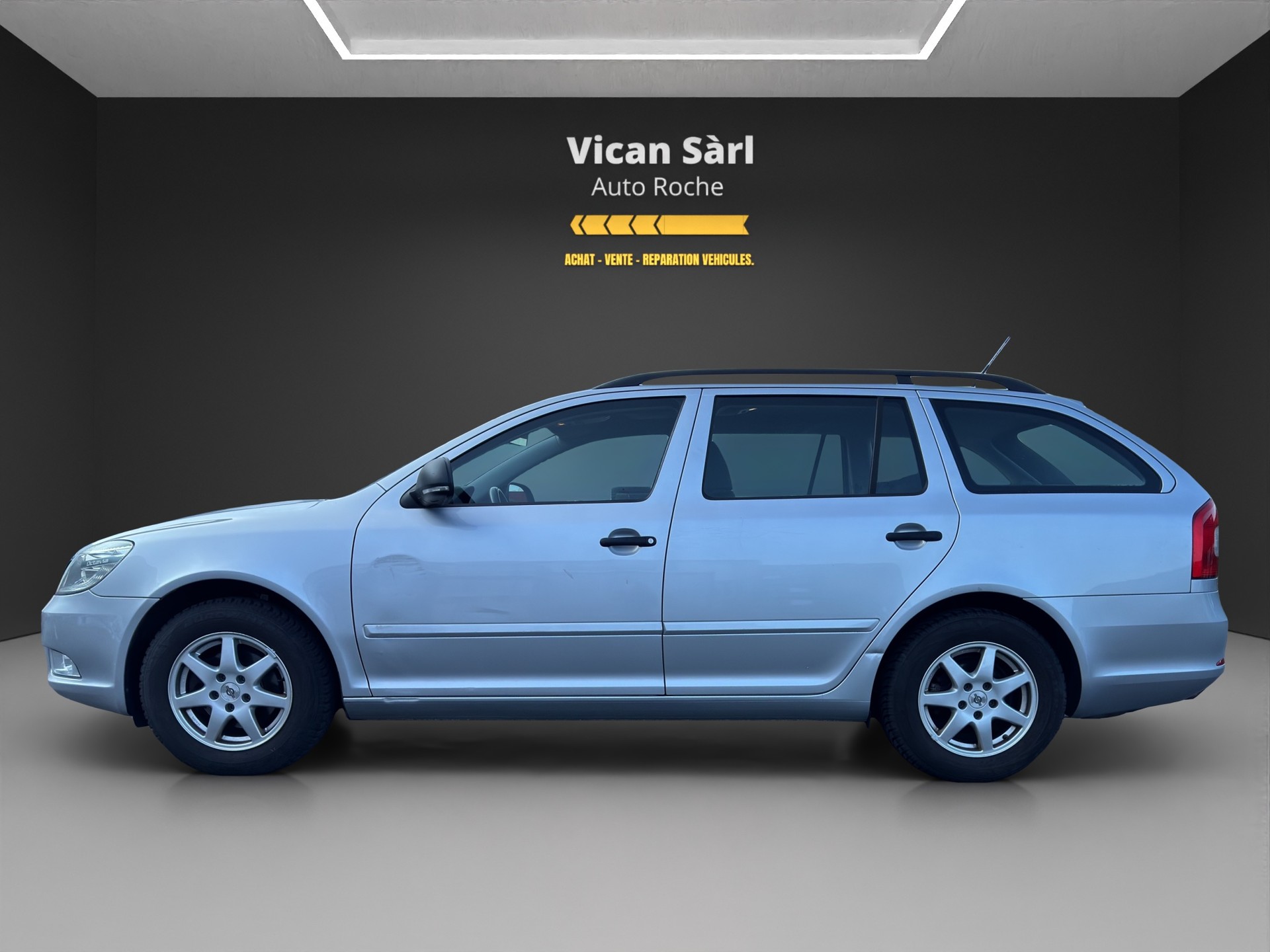 SKODA Octavia Combi 1.2 TSI Ambition DSG-image-3