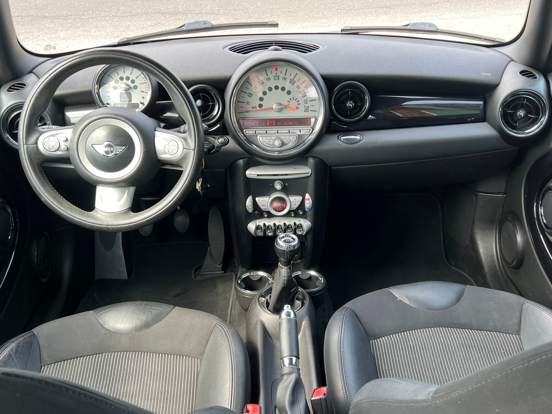 MINI Cooper-image-11