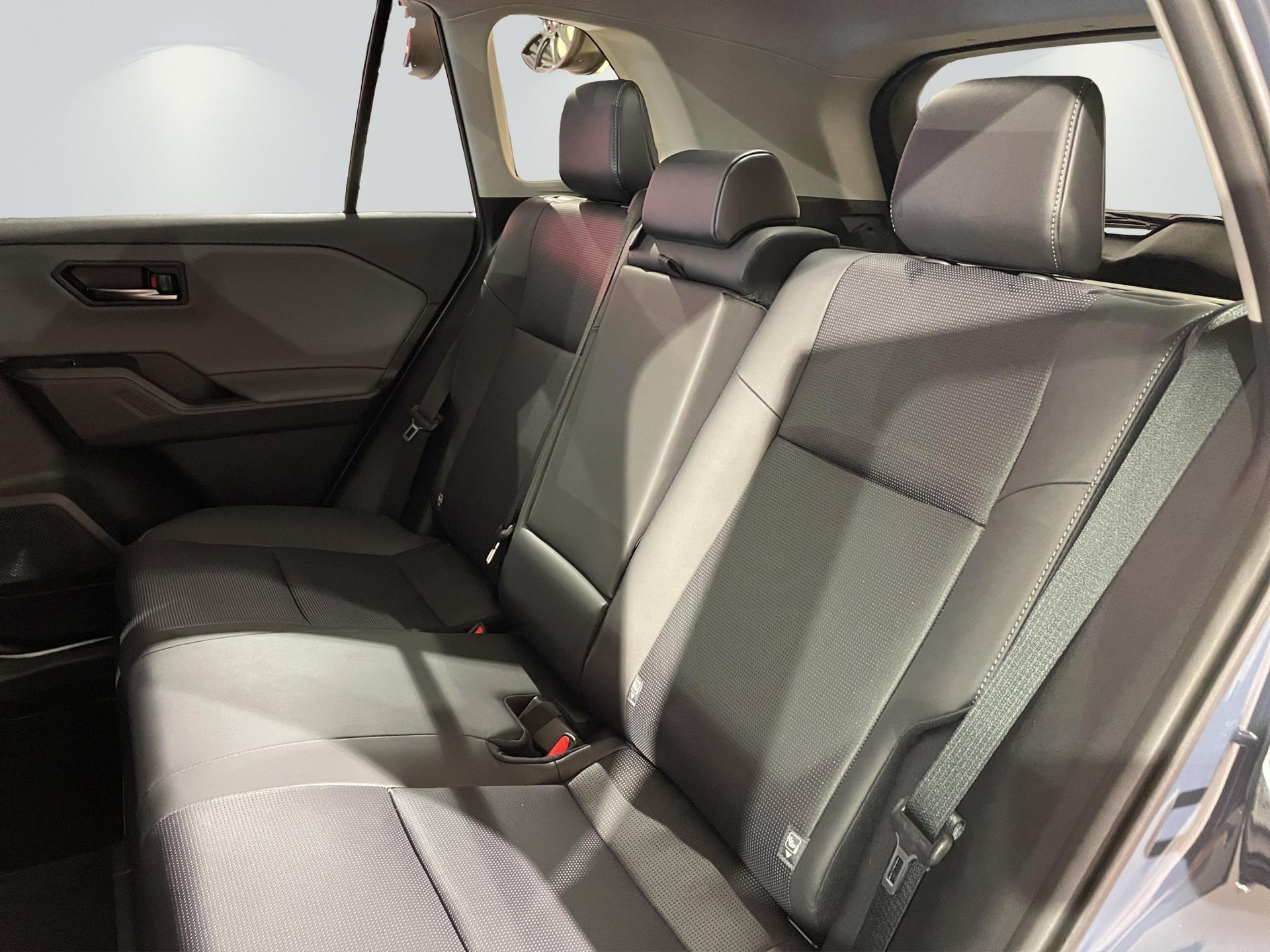 TOYOTA RAV4 2.5 HEV Premium-image-11