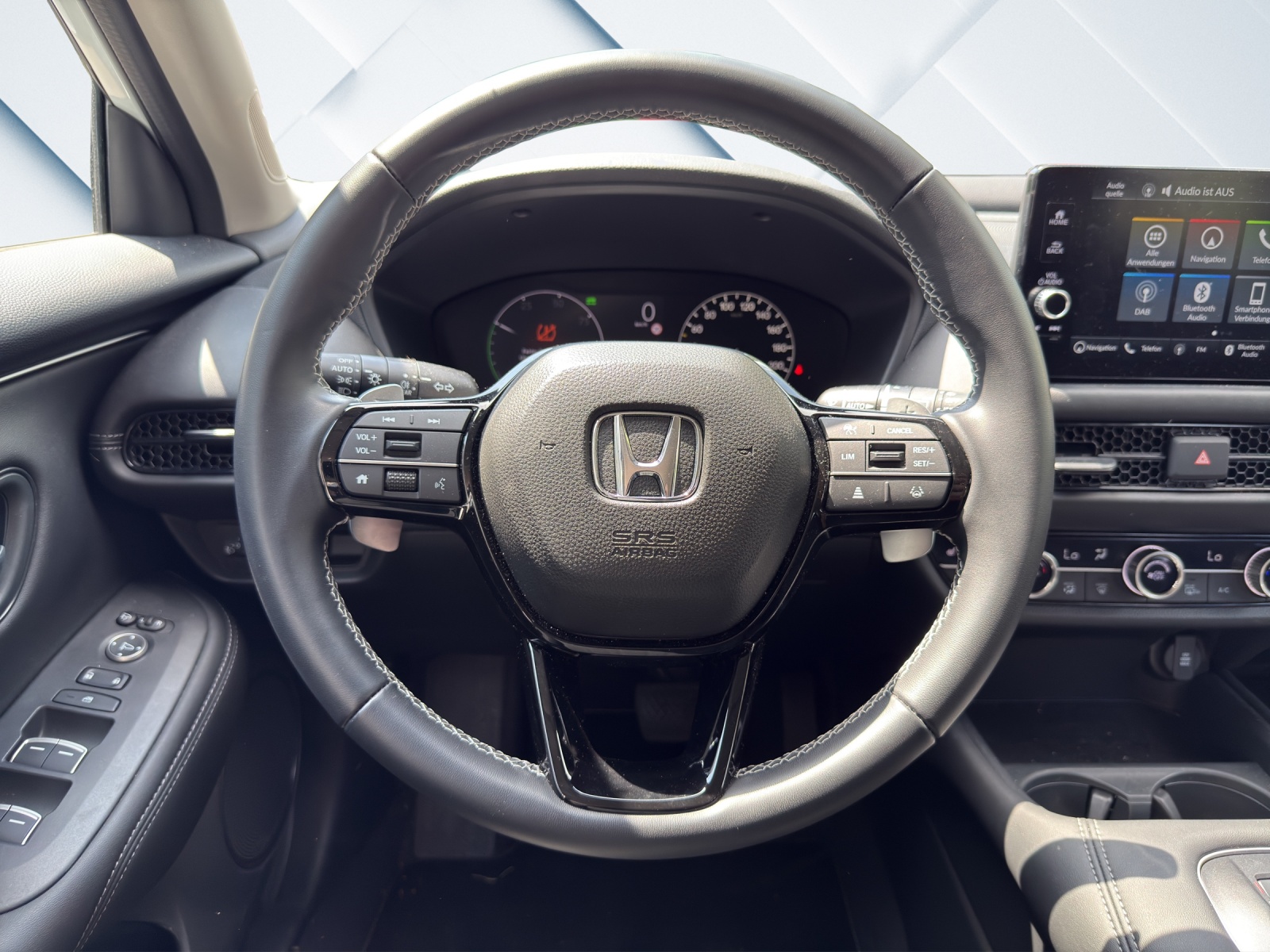 HONDA ZR-V 2.0 i-MMD Elegance-image-9
