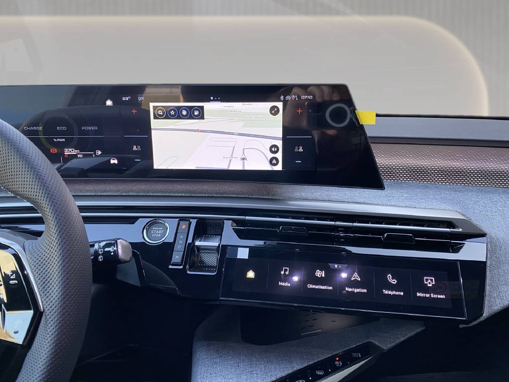 PEUGEOT 5008 1.2 Hybrid GT-image-13