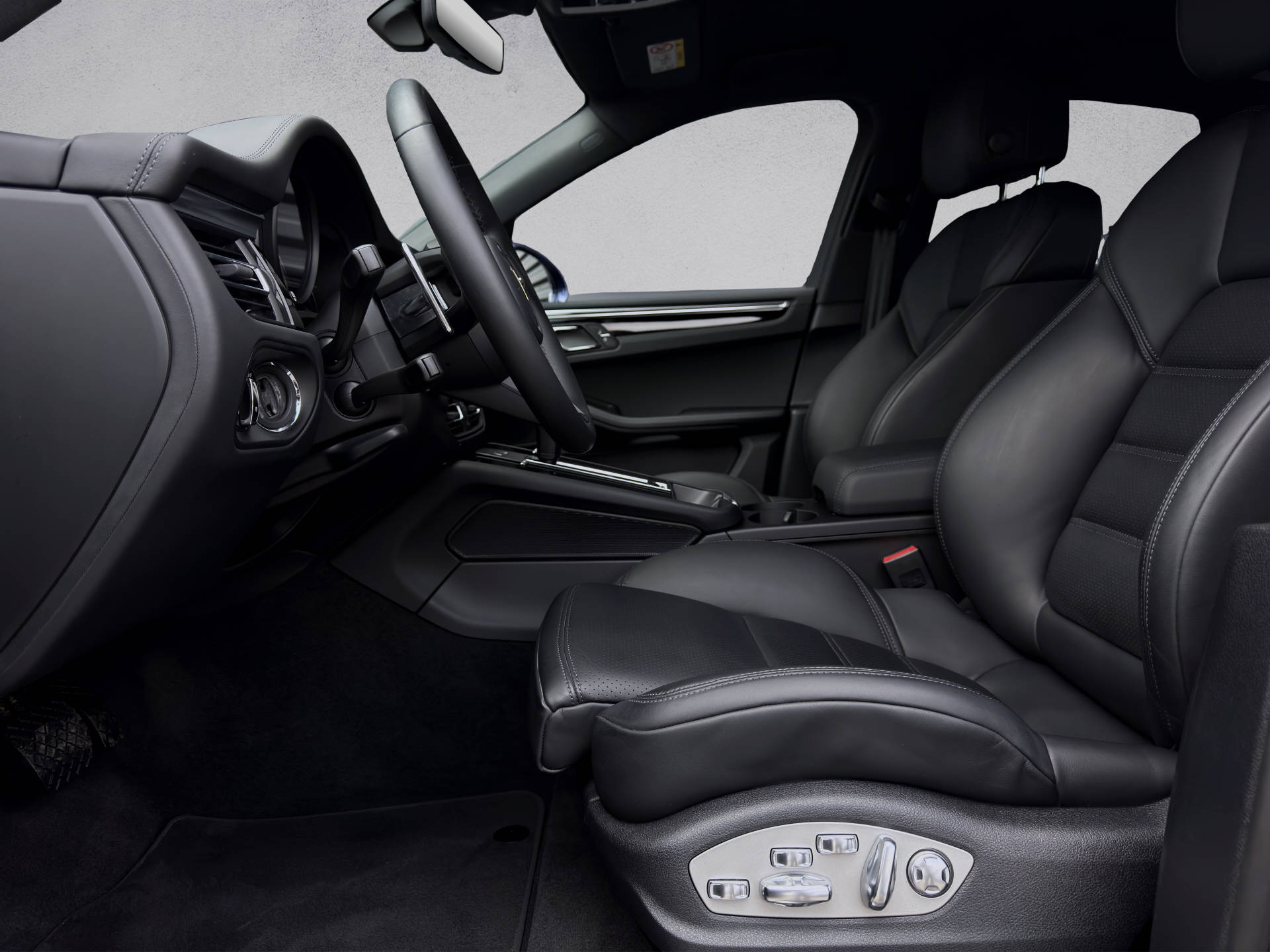 PORSCHE Macan S-image-6