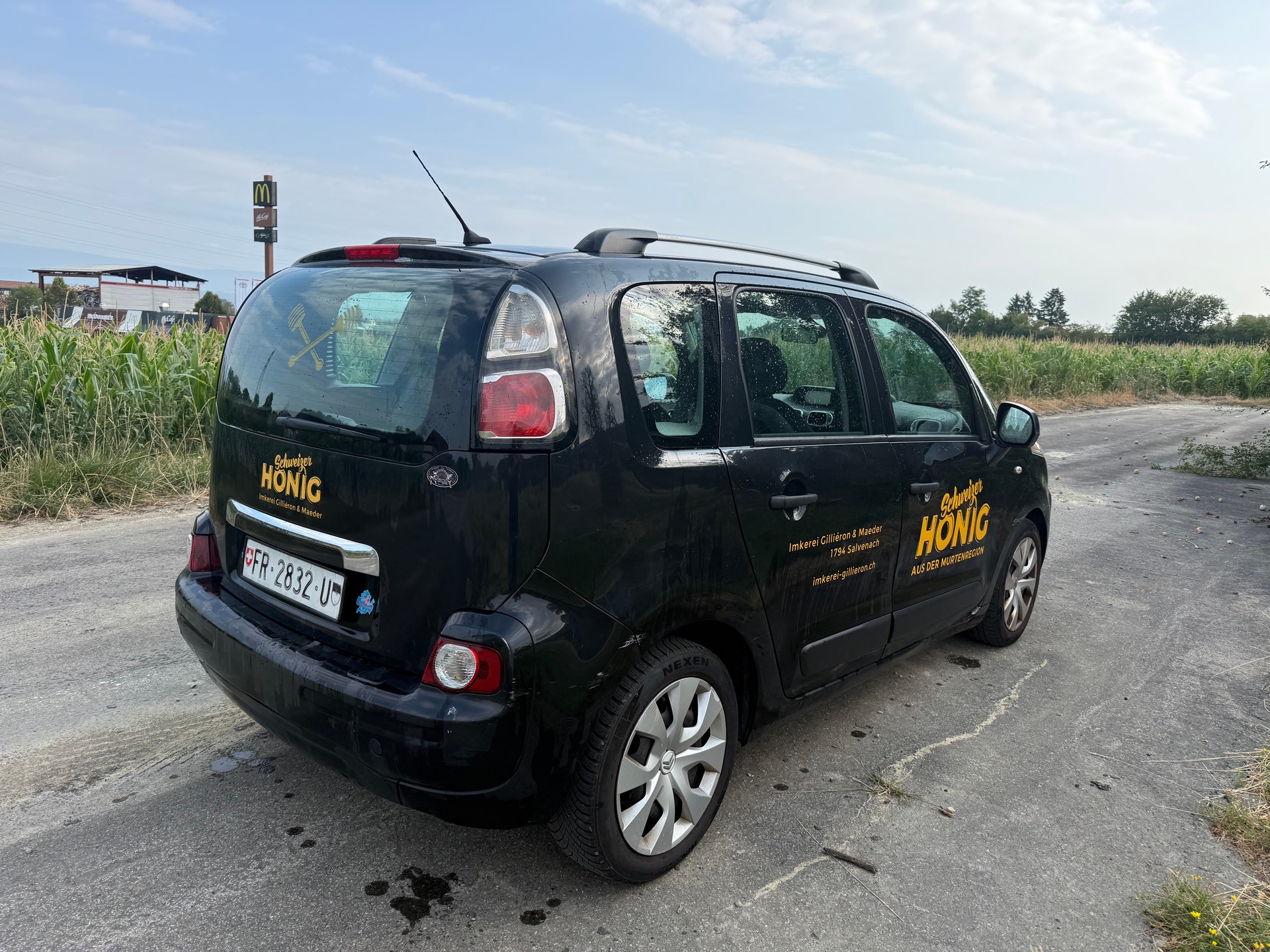 CITROEN C3 Picasso 1.4i 16V Essentiel (X)-showroom-element-2
