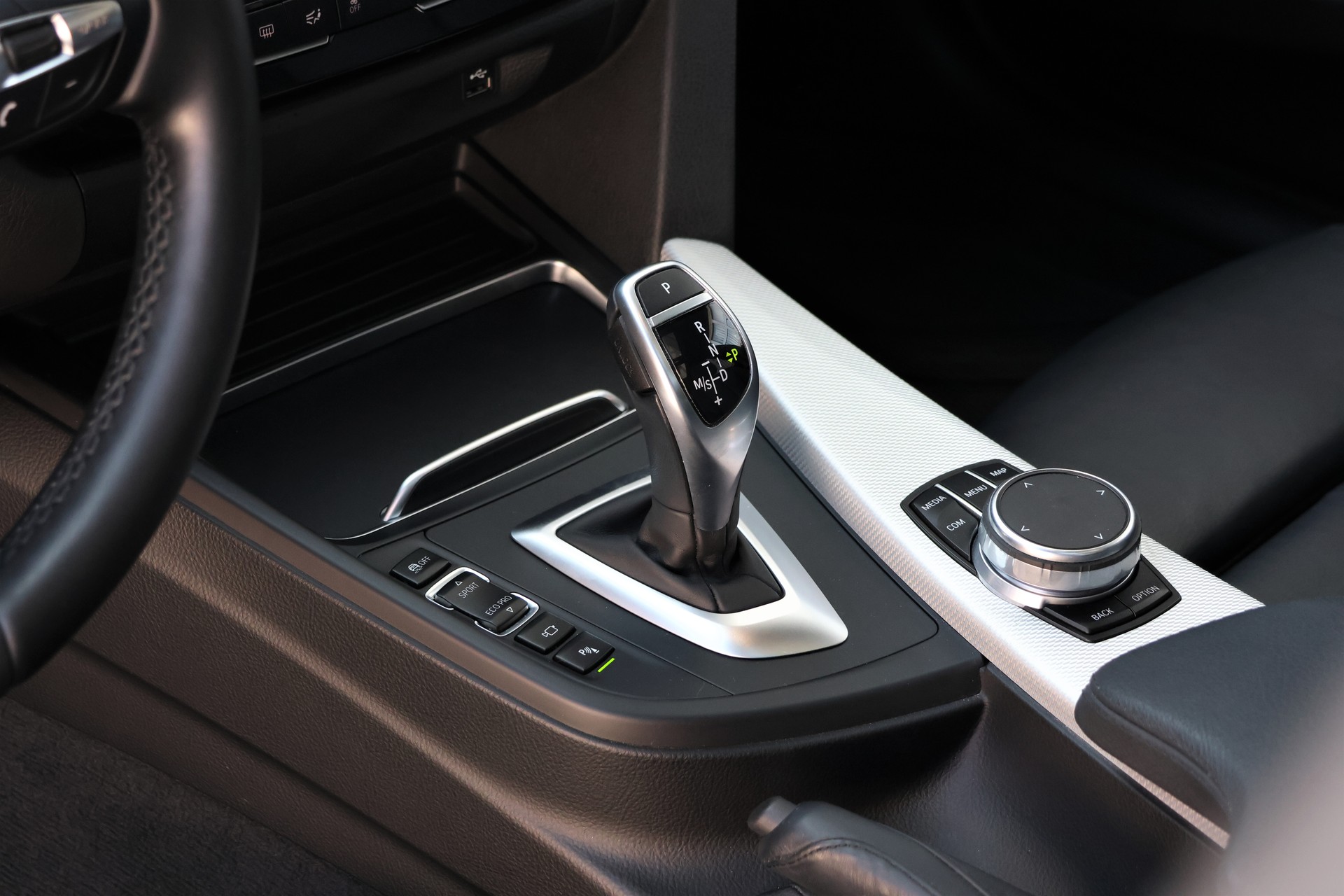 BMW 335d xDrive Touring Edition M Sport Steptronic (CH)-image-10