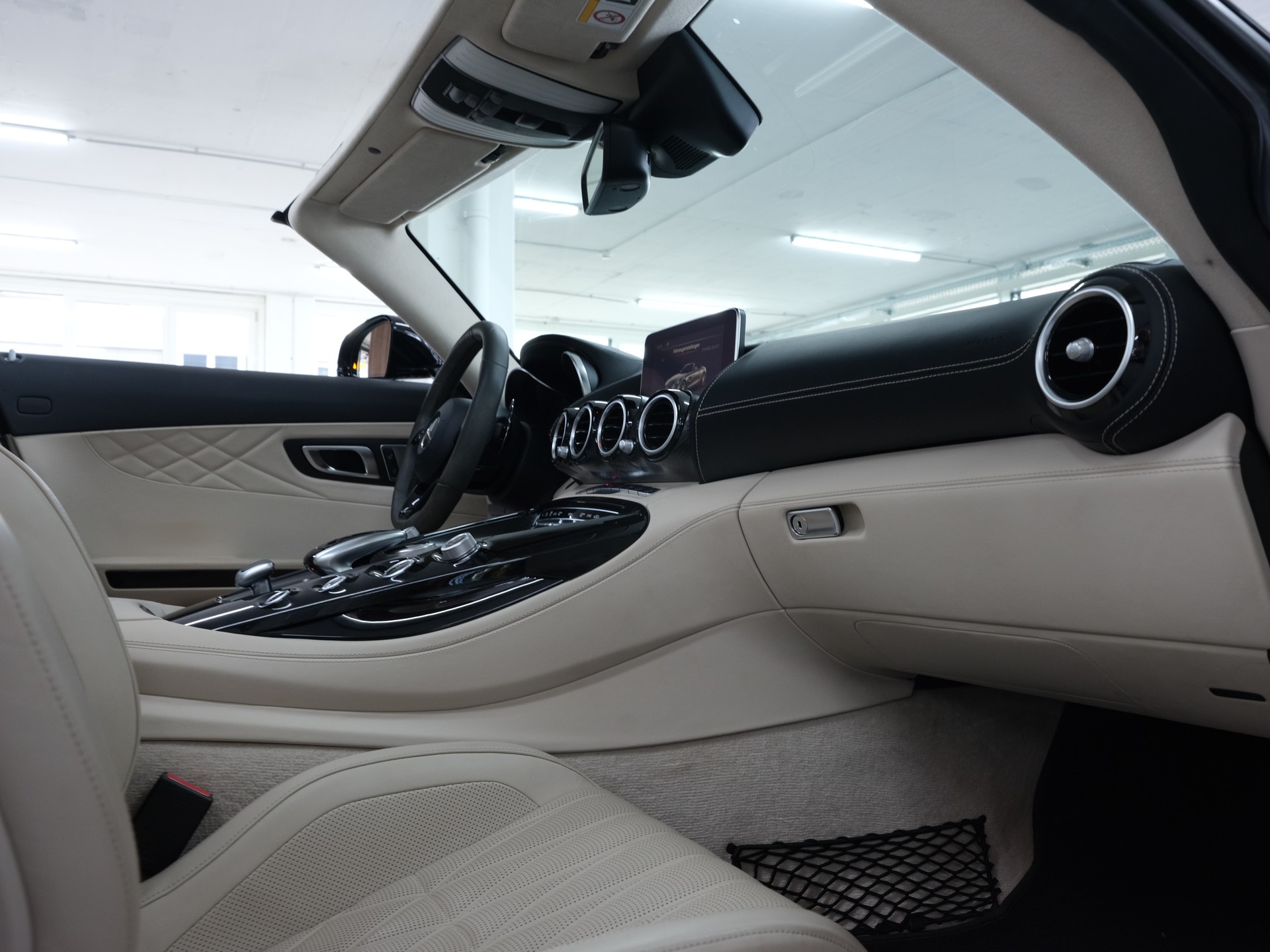 MERCEDES-BENZ AMG GT C Roadster Speedshift DCT *Burmester* *1.Hand* *Sportabgassanlage*-image-28