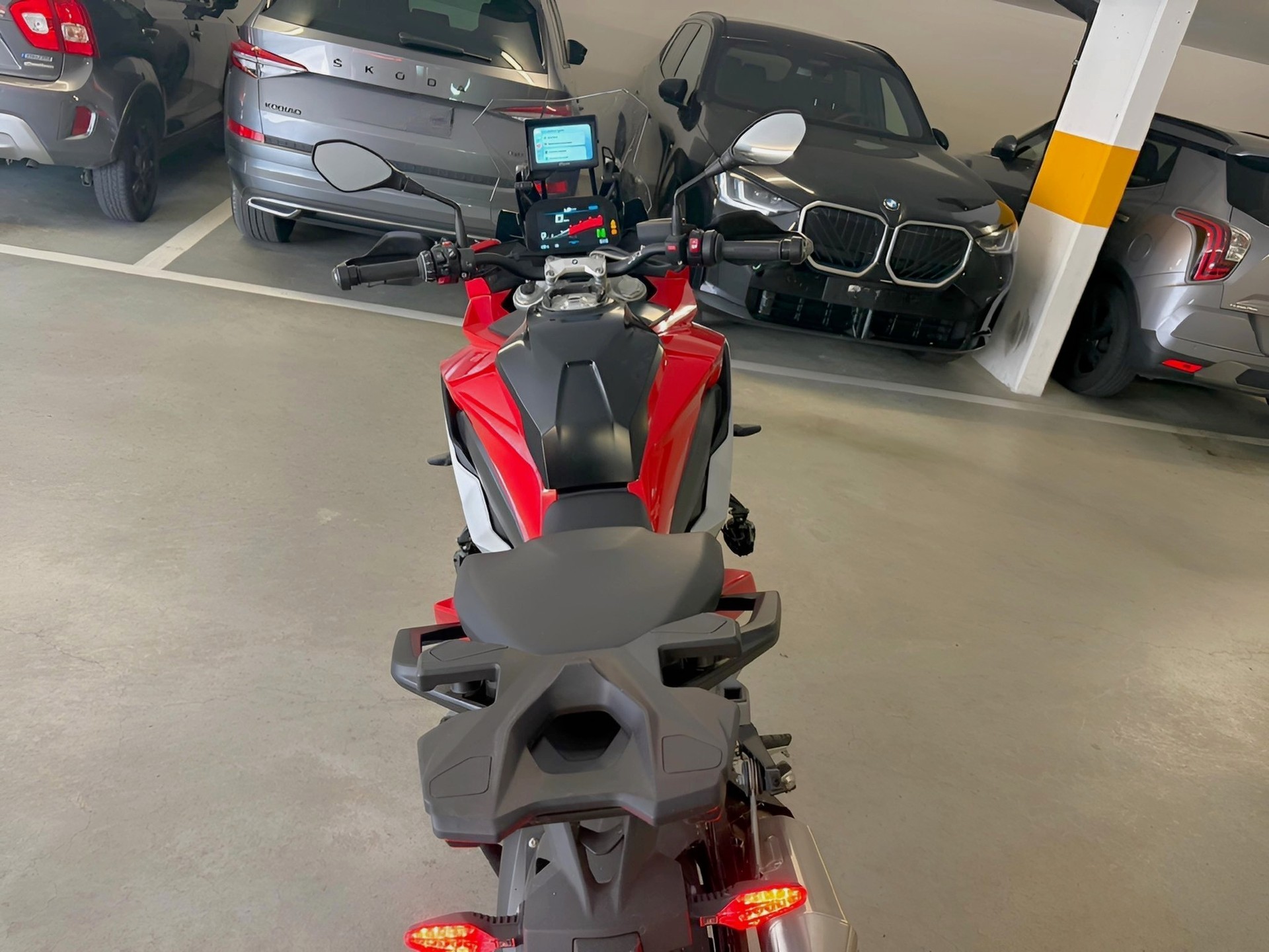 BMW S 1000 XR ABS-image-3