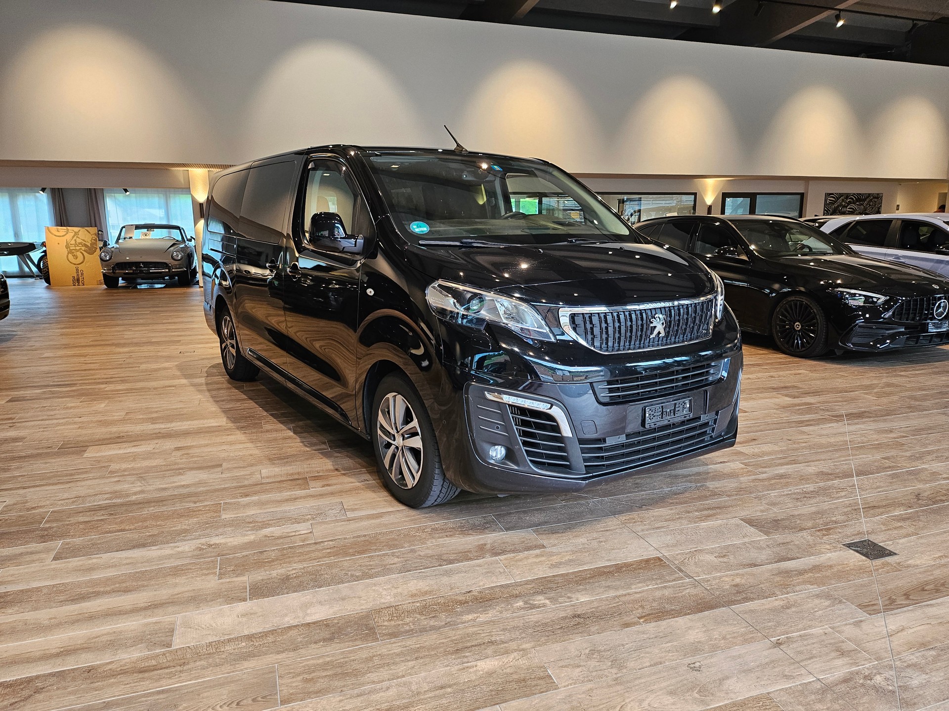 PEUGEOT Traveller 2.0 BlueHDi Lang 🔥8 Plätzer 🔥AHK 2300KG🔥-showroom-element-3