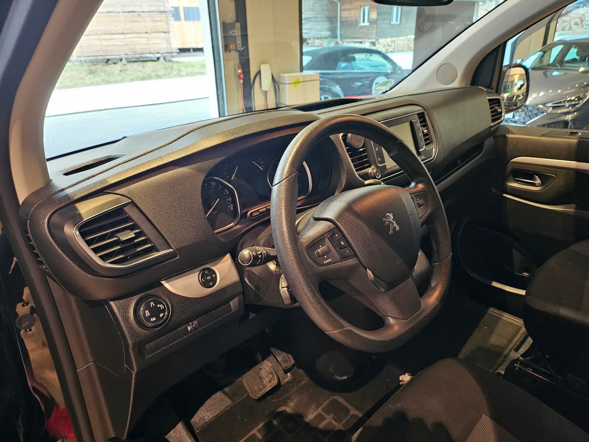 PEUGEOT Traveller 2.0 BlueHDi Lang đ„8 PlĂ€tzer đ„AHK 2300KGđ„-image-23