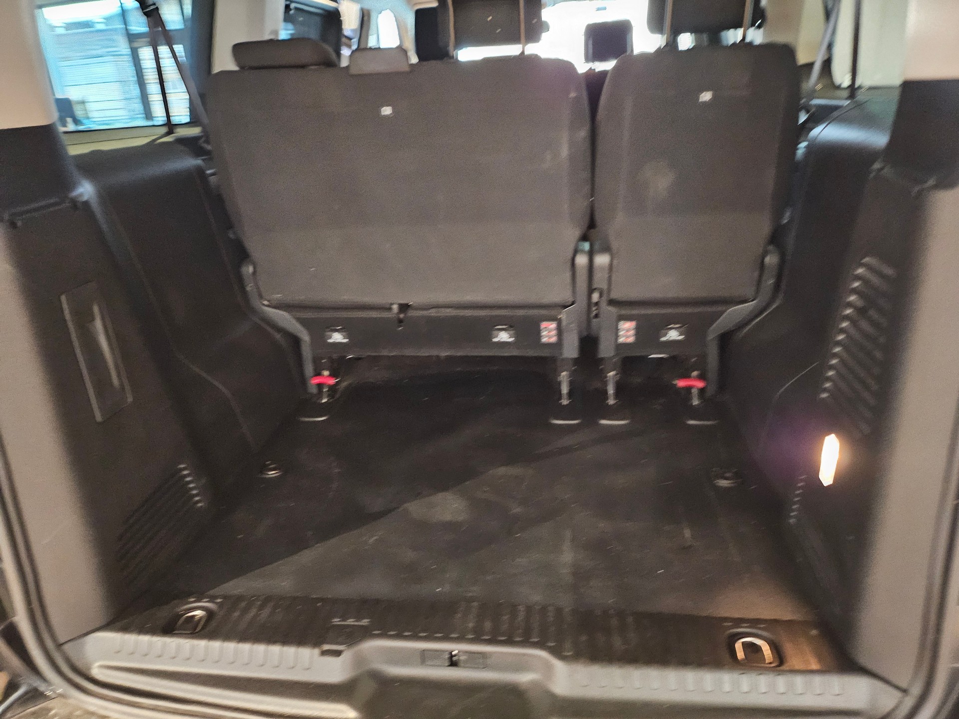 PEUGEOT Traveller 2.0 BlueHDi Lang đ„8 PlĂ€tzer đ„AHK 2300KGđ„-image-18