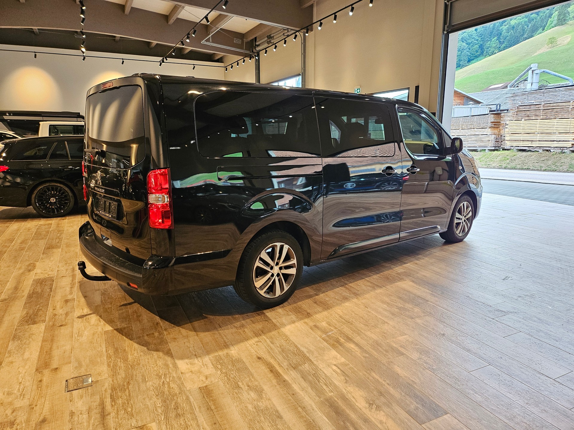 PEUGEOT Traveller 2.0 BlueHDi Lang đ„8 PlĂ€tzer đ„AHK 2300KGđ„-image-6