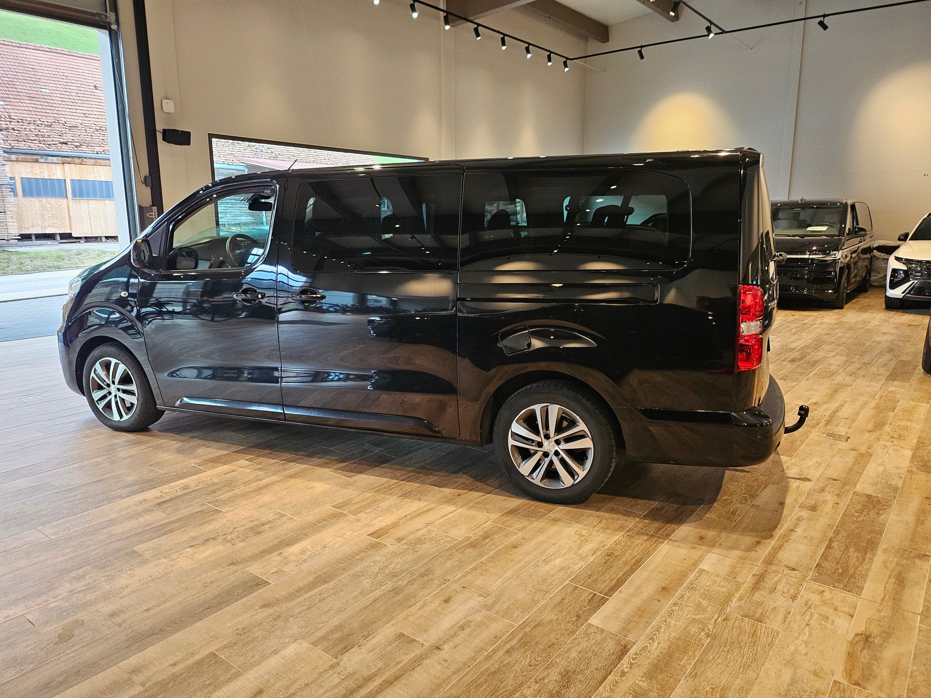 PEUGEOT Traveller 2.0 BlueHDi Lang đ„8 PlĂ€tzer đ„AHK 2300KGđ„-image-11