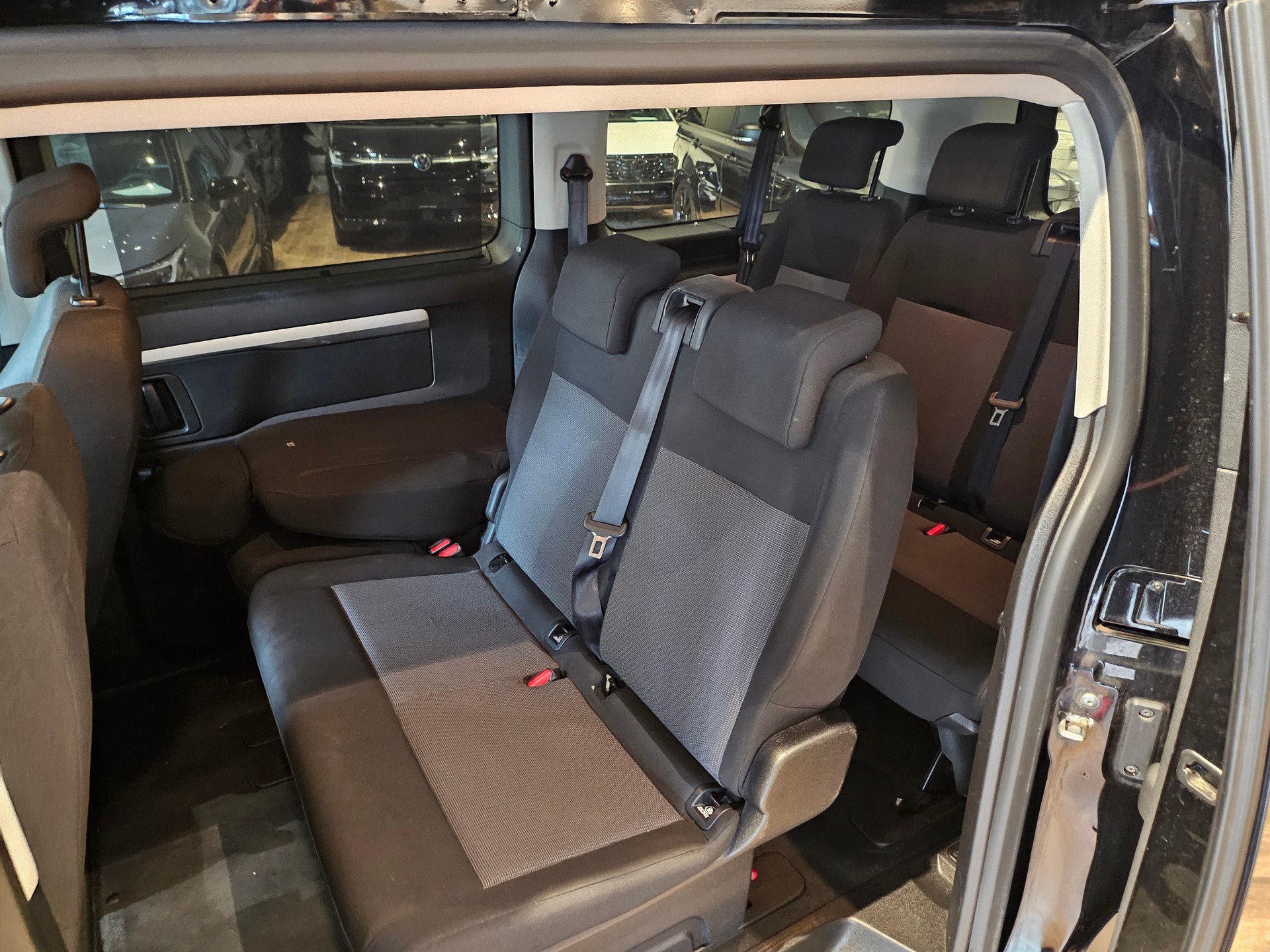 PEUGEOT Traveller 2.0 BlueHDi Lang đ„8 PlĂ€tzer đ„AHK 2300KGđ„-image-20