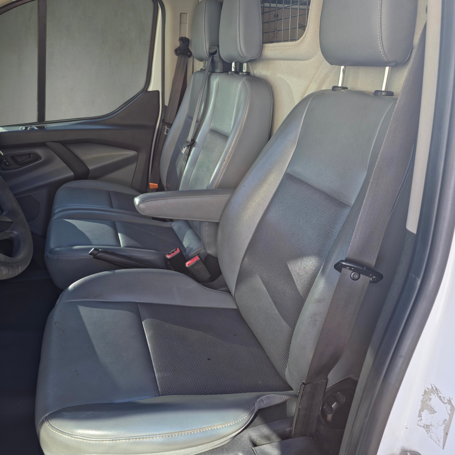 FORD Transit Custom Van 270 L1H1-image-14
