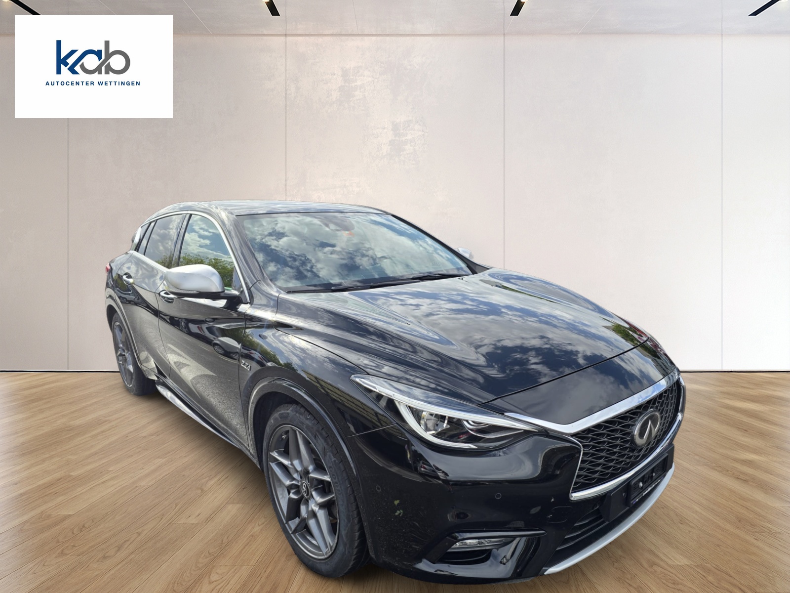 INFINITI Q30 2.2d City Black Edition AWD DCT-showroom-element-2