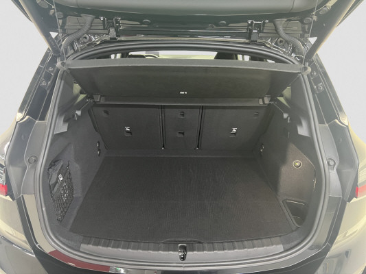 BMW 230e xDr. Act. T. M Sport-image-12