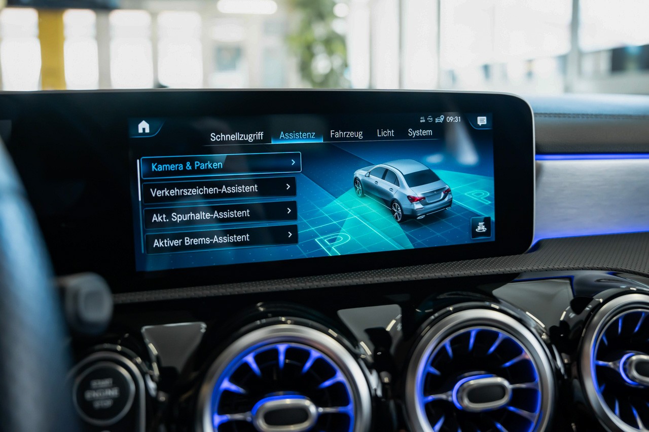 MERCEDES-BENZ A 250 4Matic AMG Line 4Matic 7G-DCT-image-26