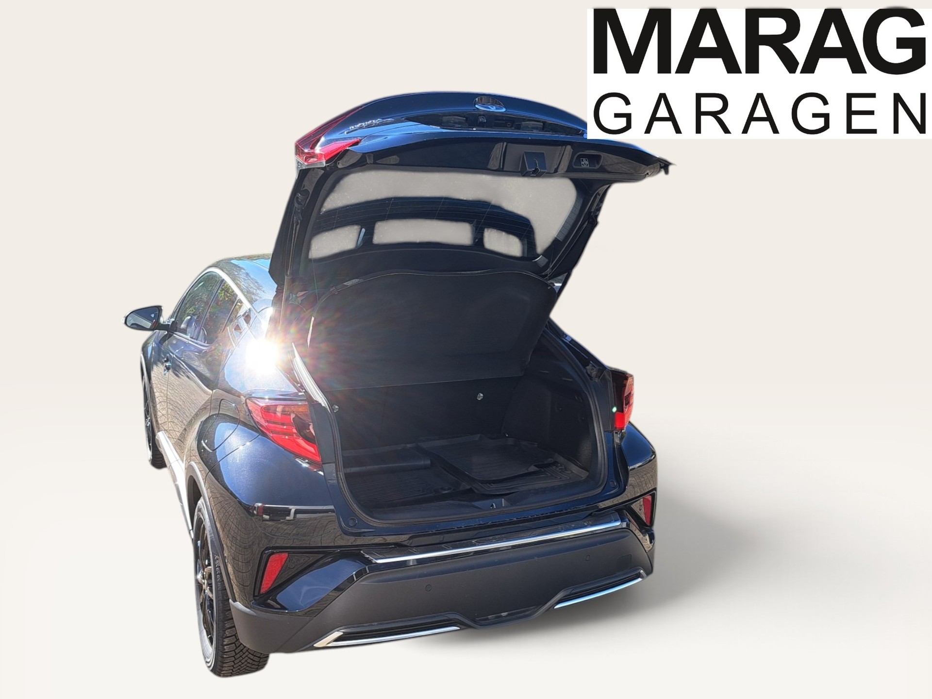 TOYOTA C-HR 2.0 HSD CVT GR Sport-image-8