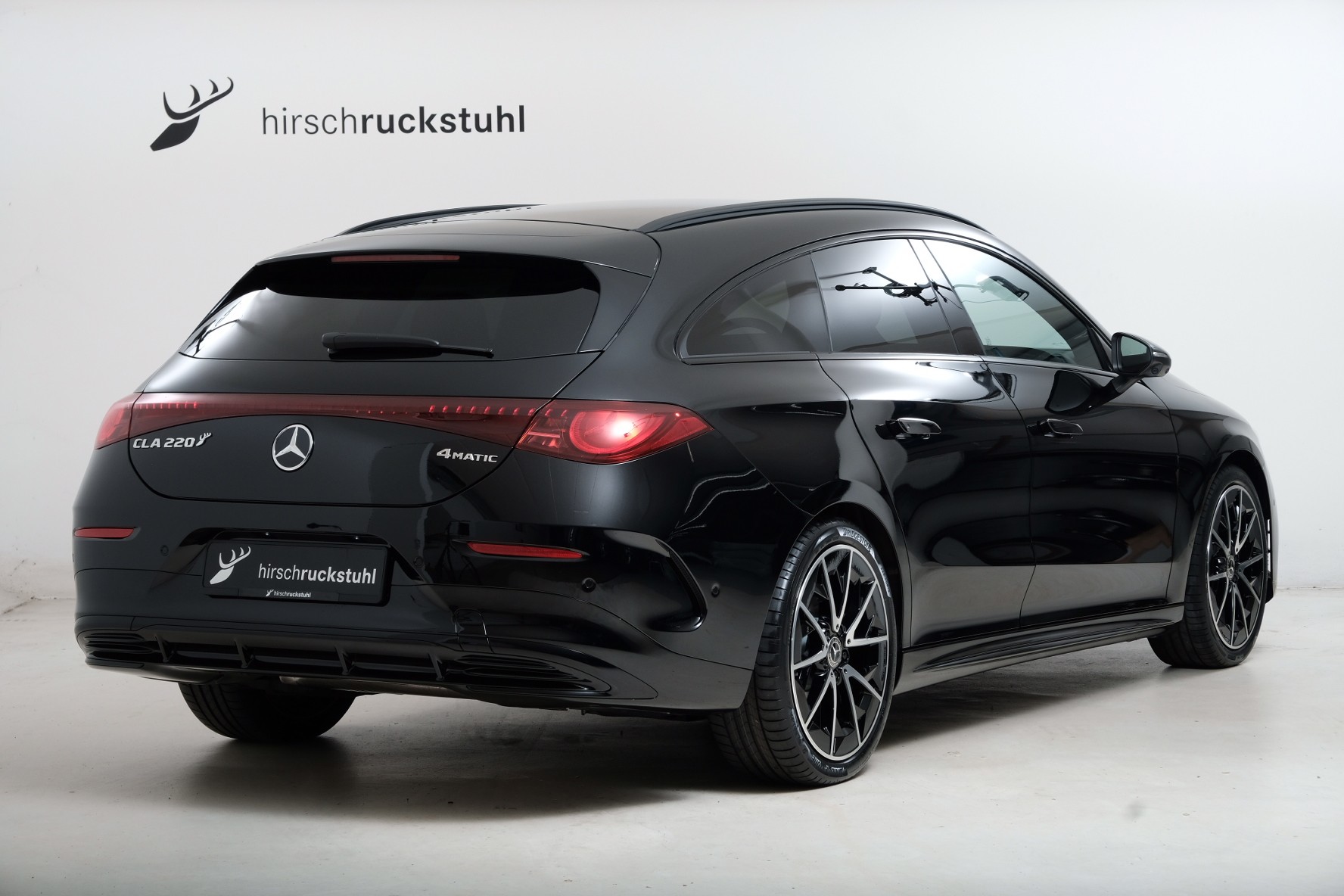 MERCEDES-BENZ CLA 220 AMG Line 4Matic SB X178-showroom-element-3