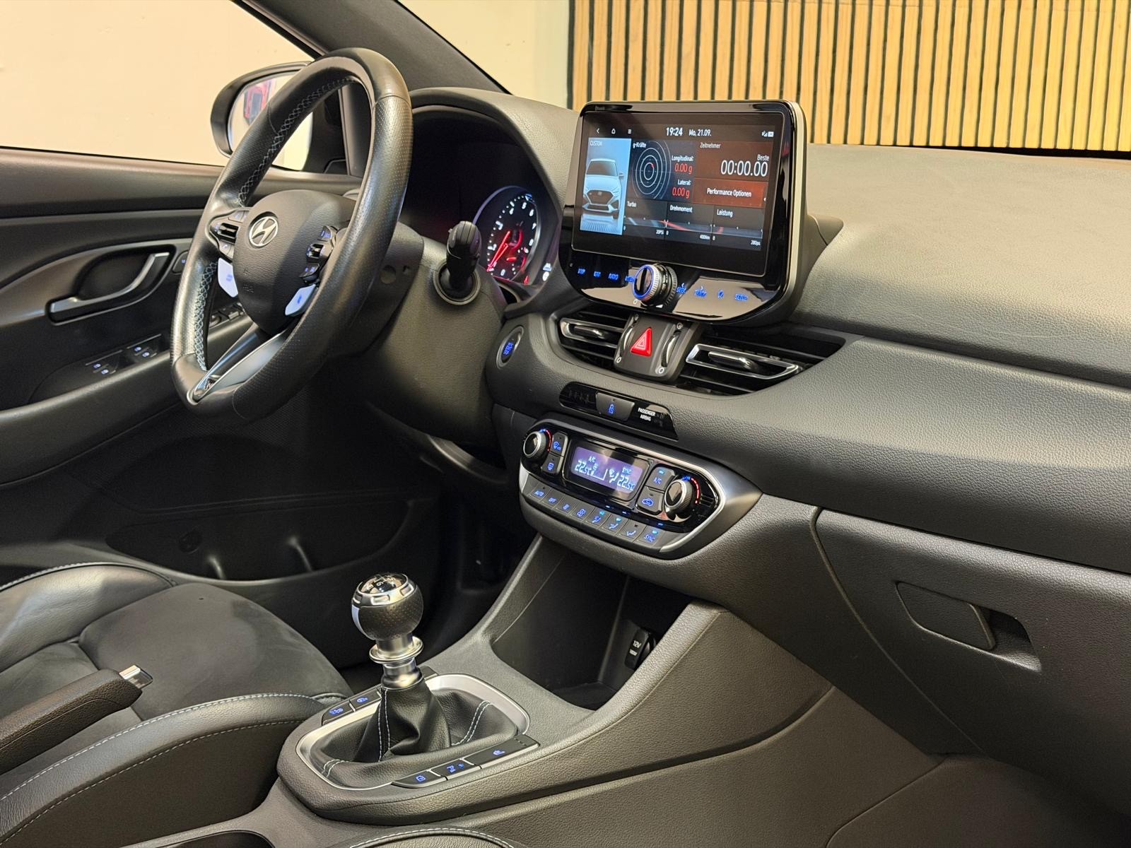HYUNDAI i30 2.0 T-GDi N PERFORMANCE-image-10