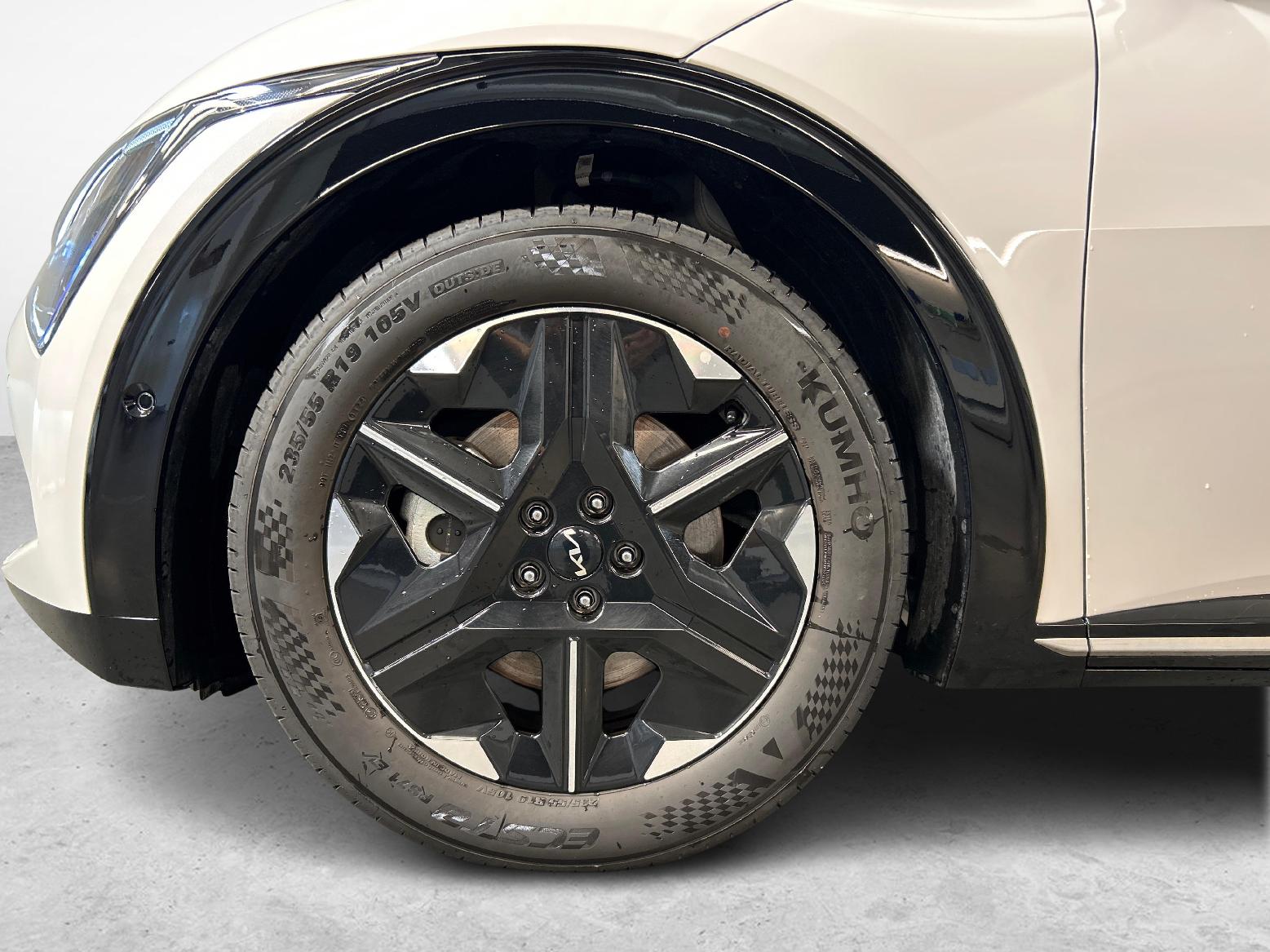 KIA EV6 84 kWh Earth 4x4-image-11