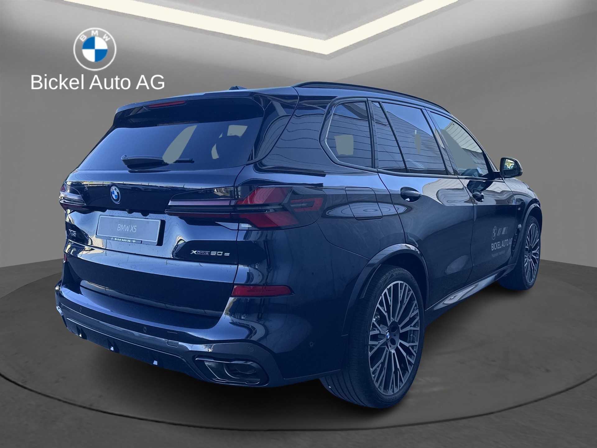 BMW X5 xDr 50e M Sport Pro-showroom-element-3