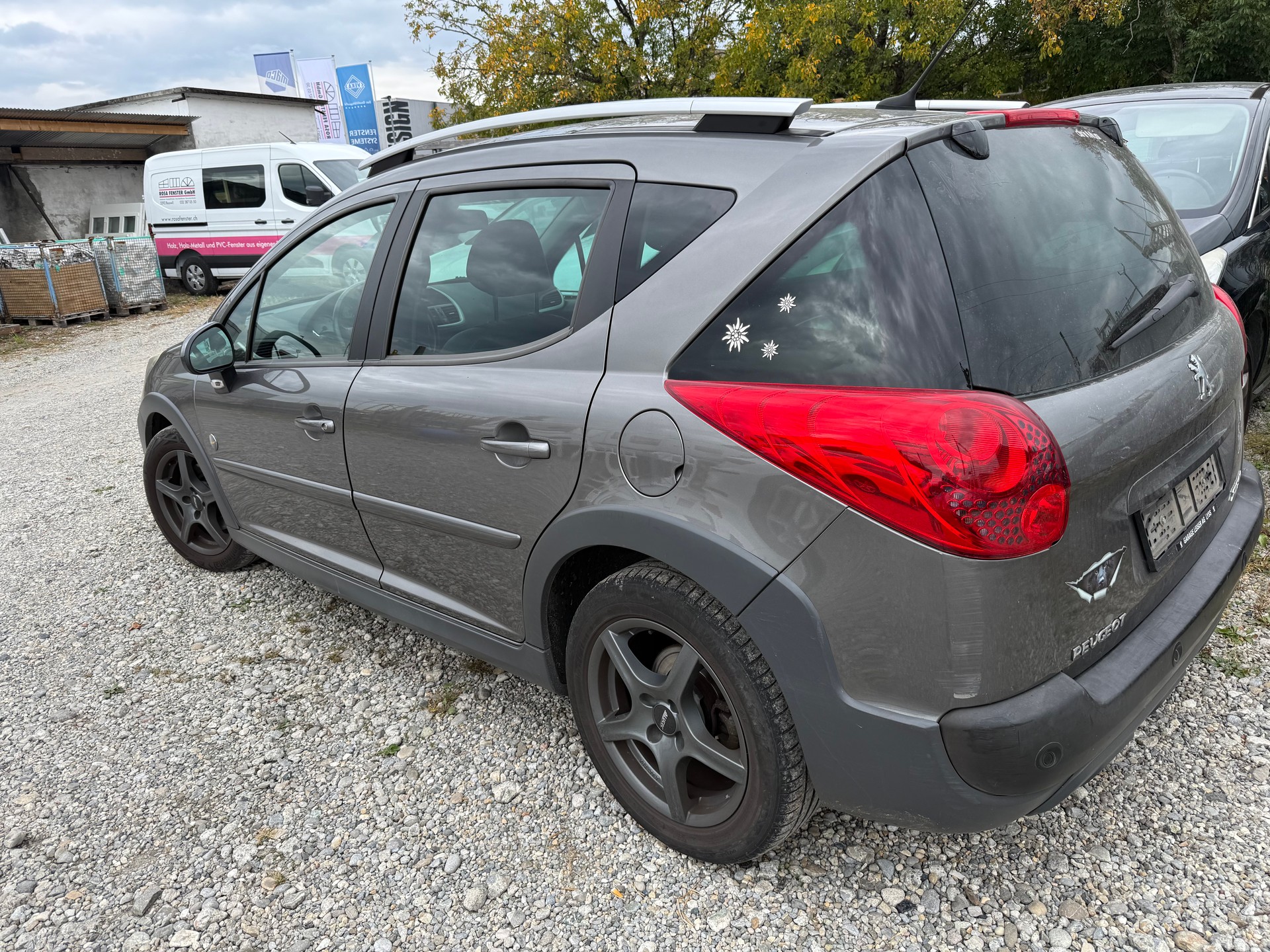 PEUGEOT 207 SW 1.6 16V Outdoor-image-3
