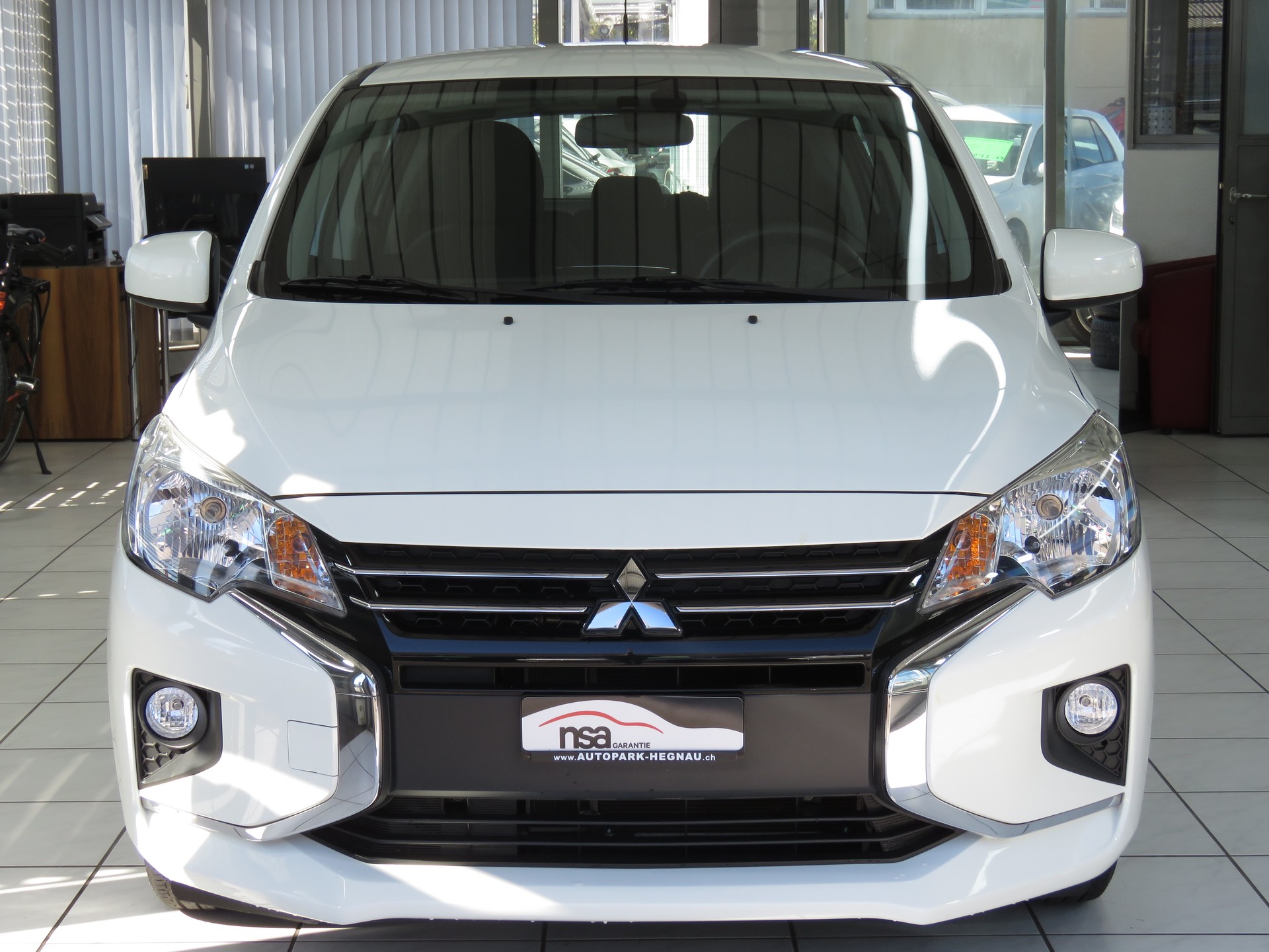 MITSUBISHI Space Star 1.2 CVT Value Automat-showroom-element-1