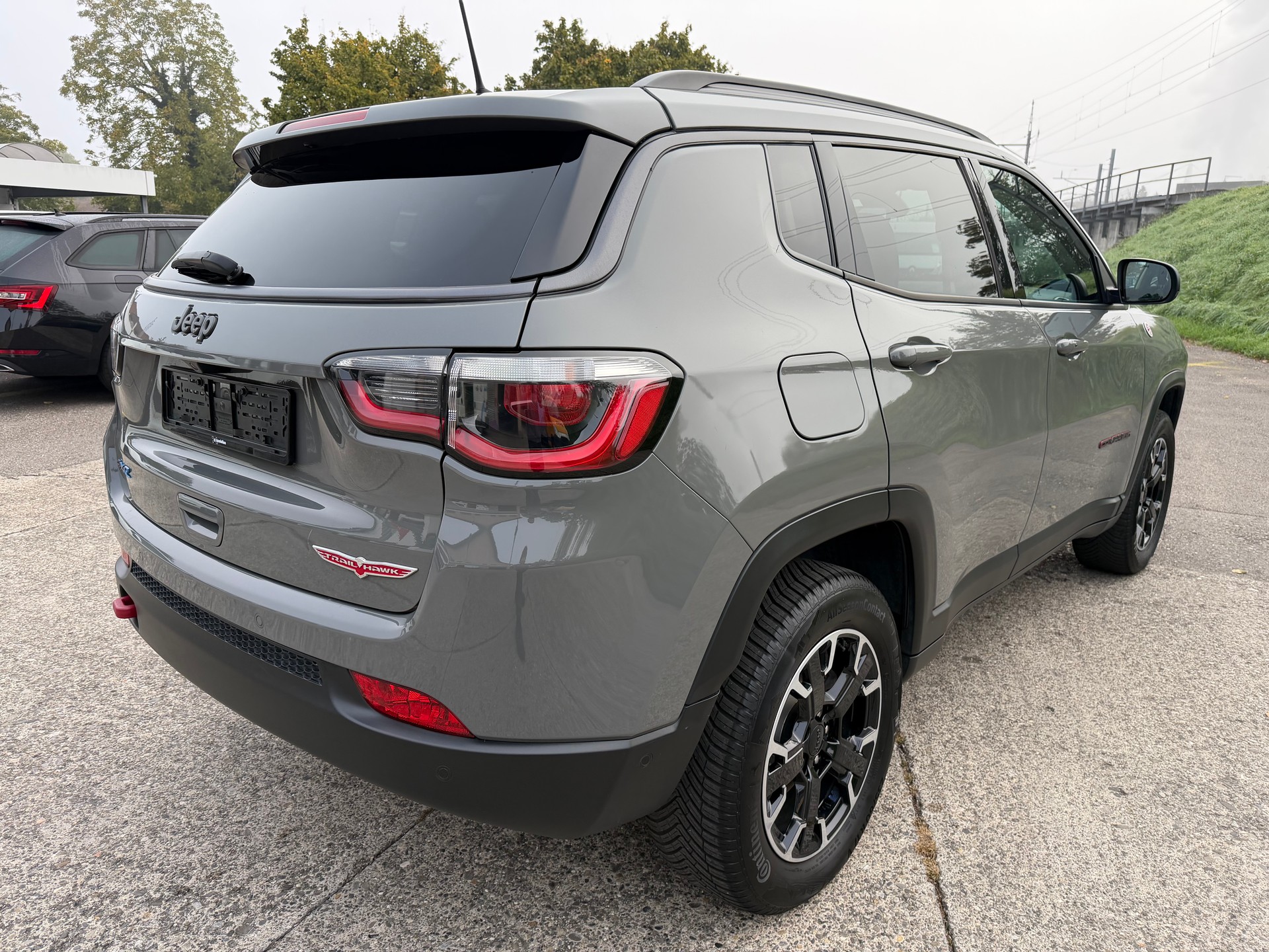 JEEP Compass 1.3 T PHEV Trailhawk AWD-image-4
