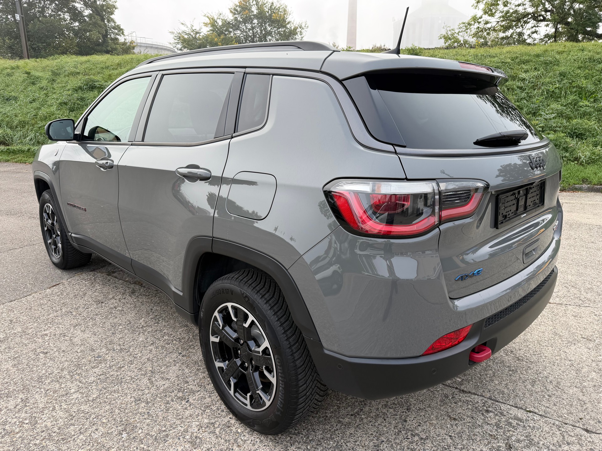 JEEP Compass 1.3 T PHEV Trailhawk AWD-showroom-element-2