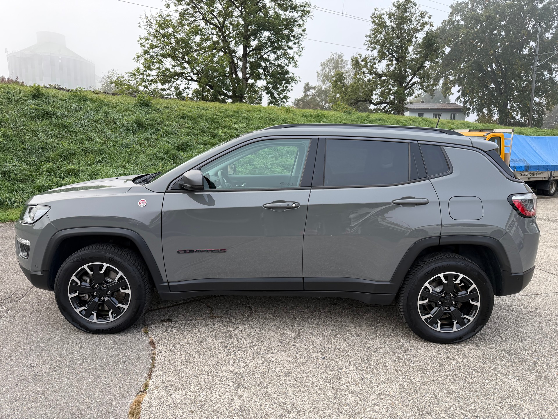JEEP Compass 1.3 T PHEV Trailhawk AWD-showroom-element-1