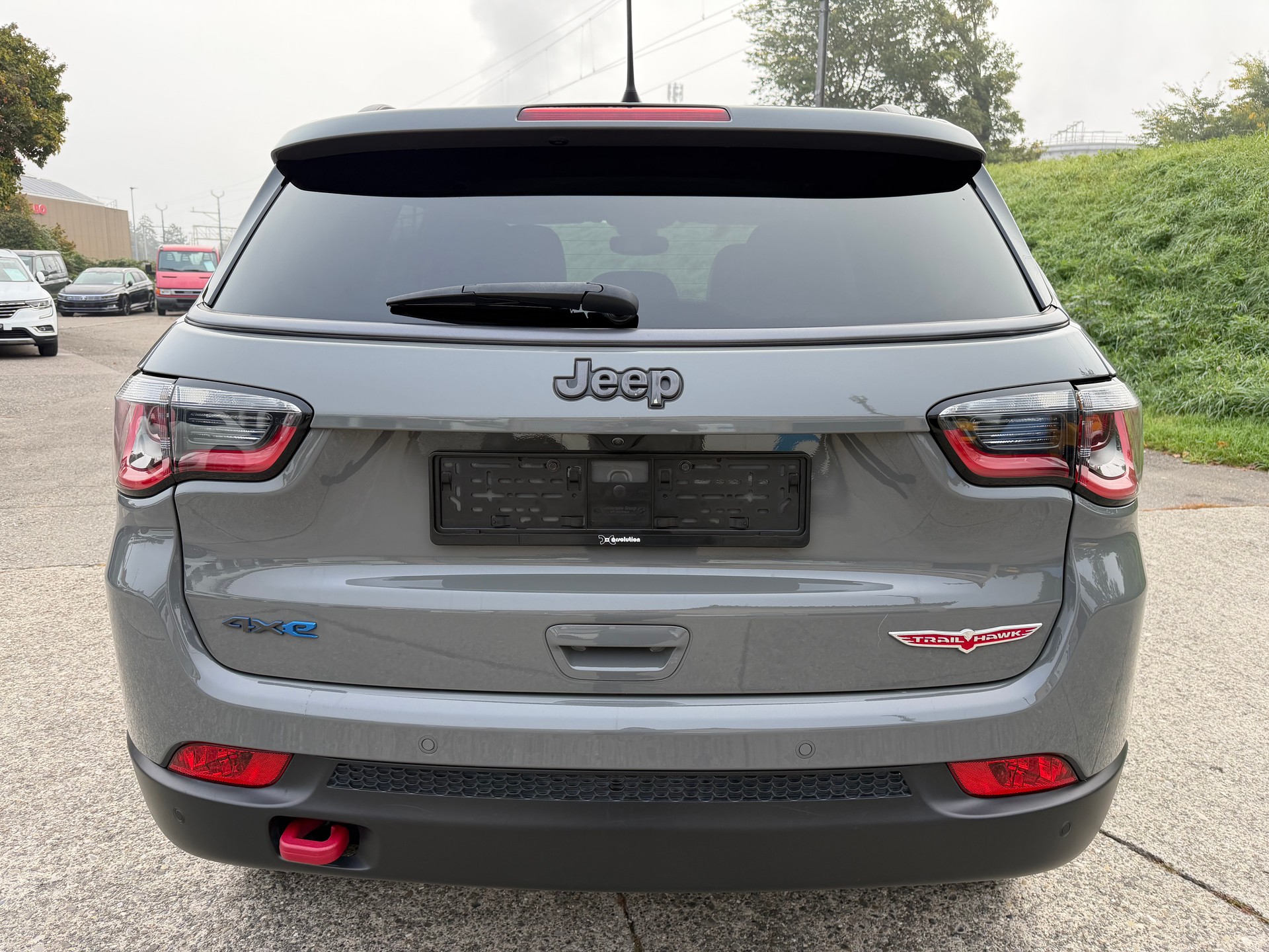 JEEP Compass 1.3 T PHEV Trailhawk AWD-showroom-element-3