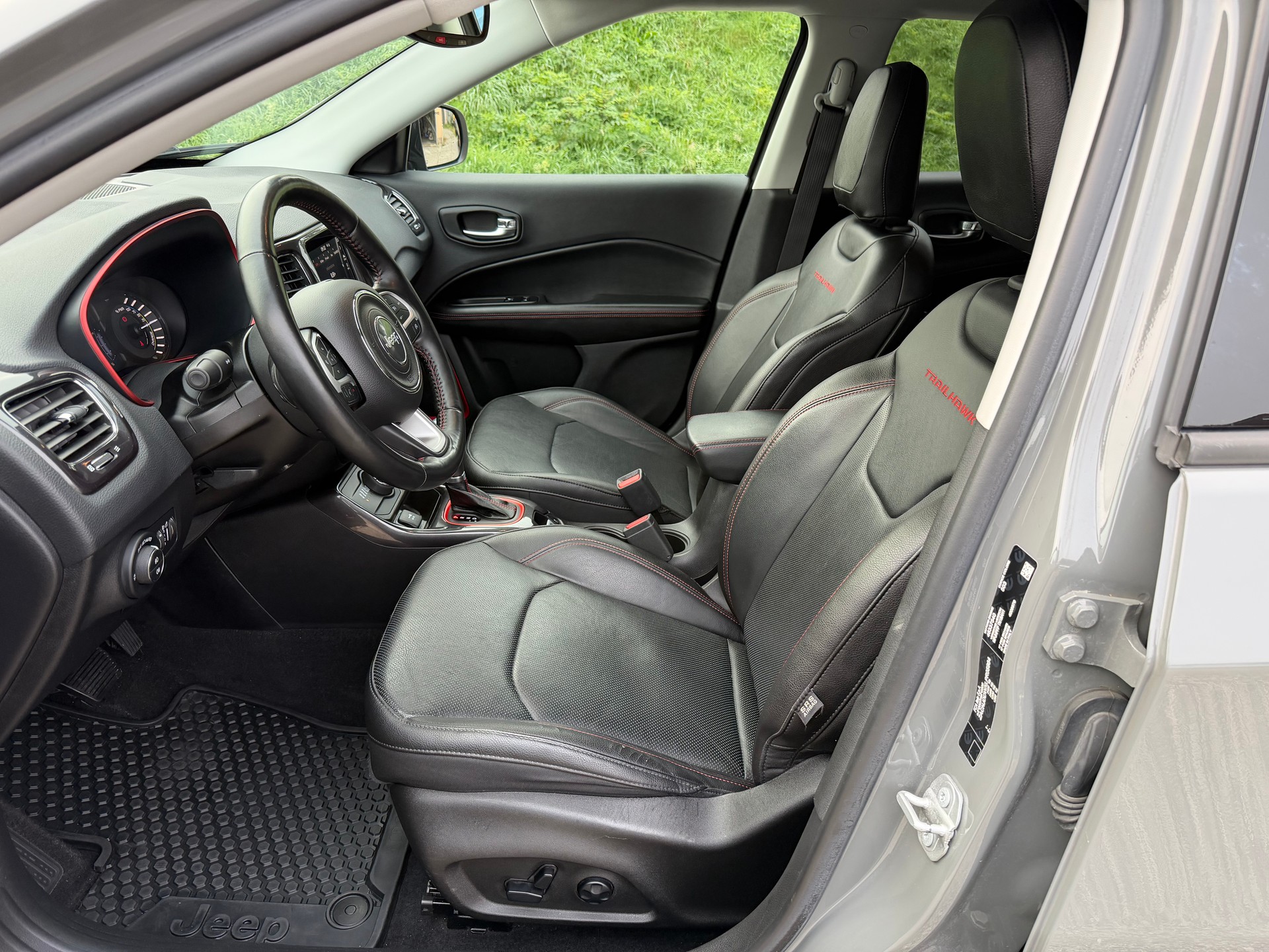 JEEP Compass 1.3 T PHEV Trailhawk AWD-image-8