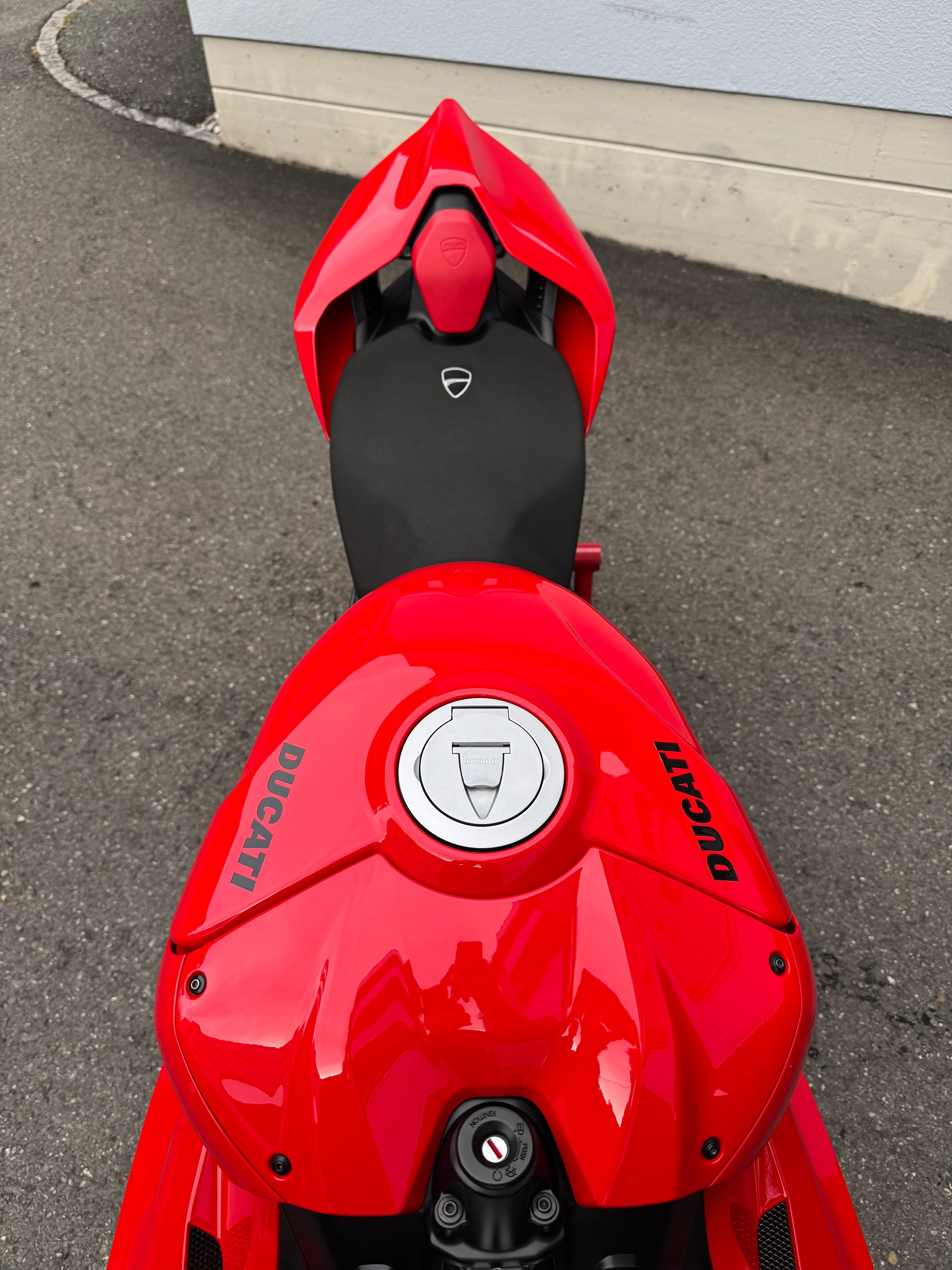 DUCATI Panigale V4 S-image-5