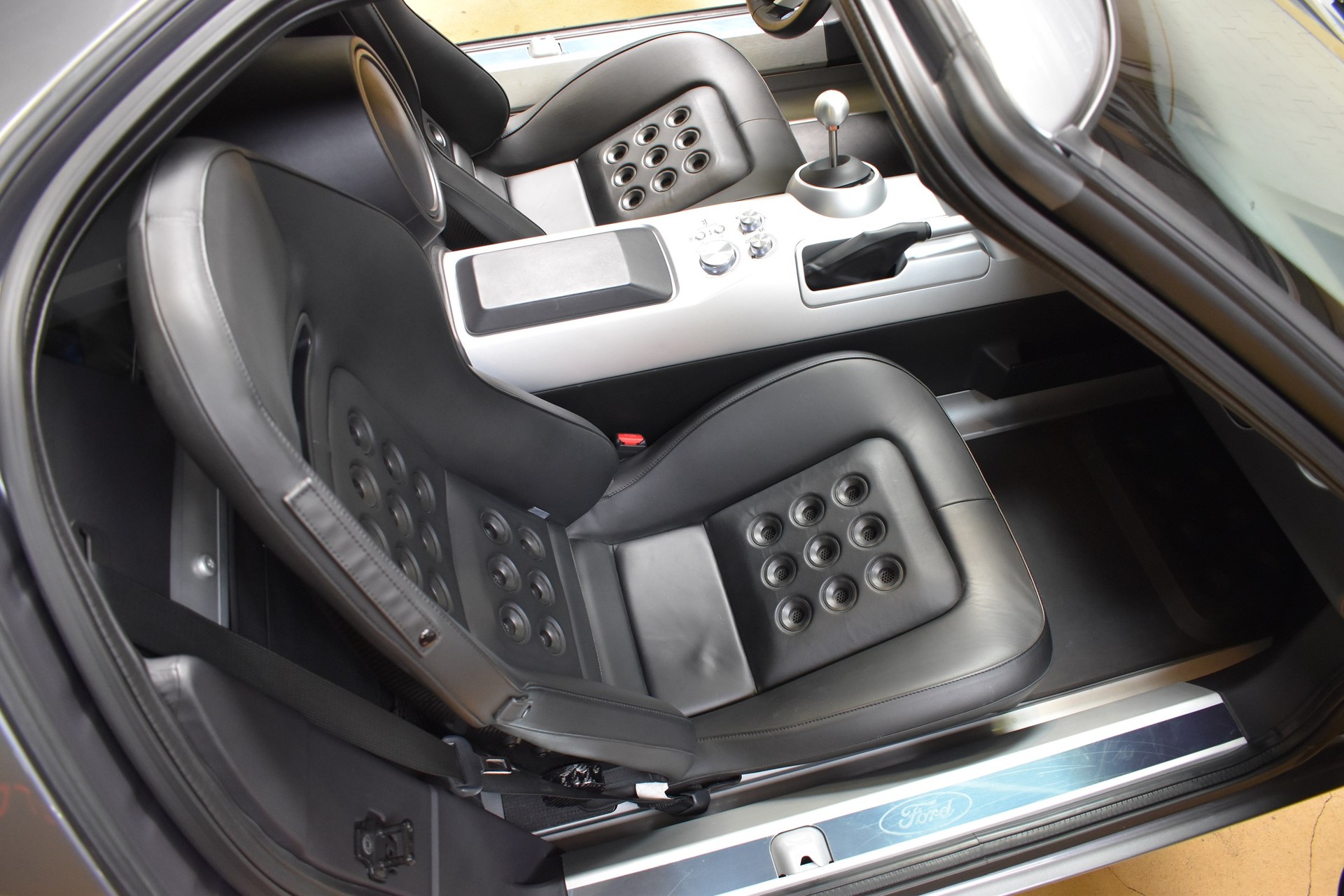 FORD GT 5.4 V8-image-21