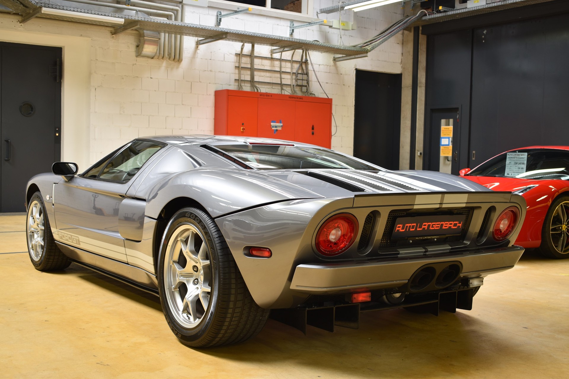 FORD GT 5.4 V8-showroom-element-2