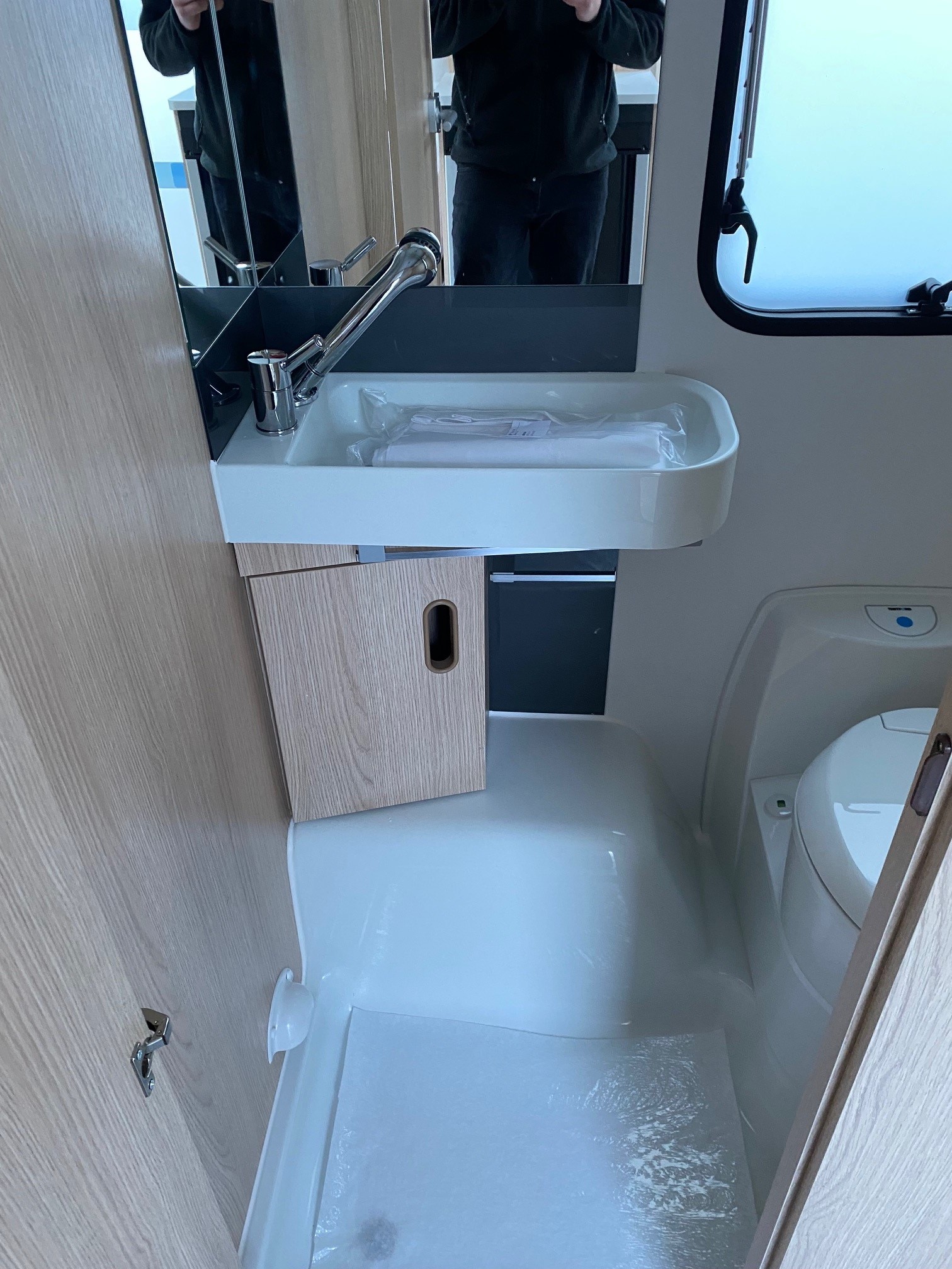 ADRIA AVIVA 422 PY-image-10