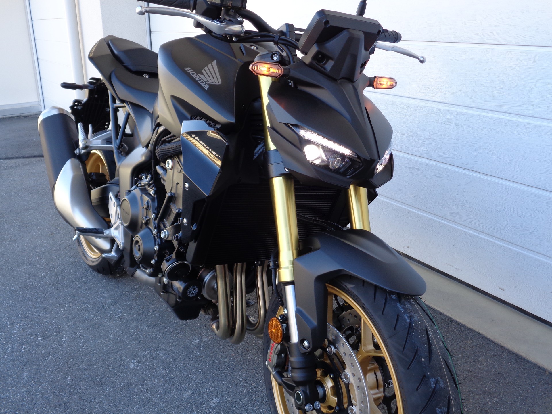 HONDA CB 1000 Hornet SP-image-1