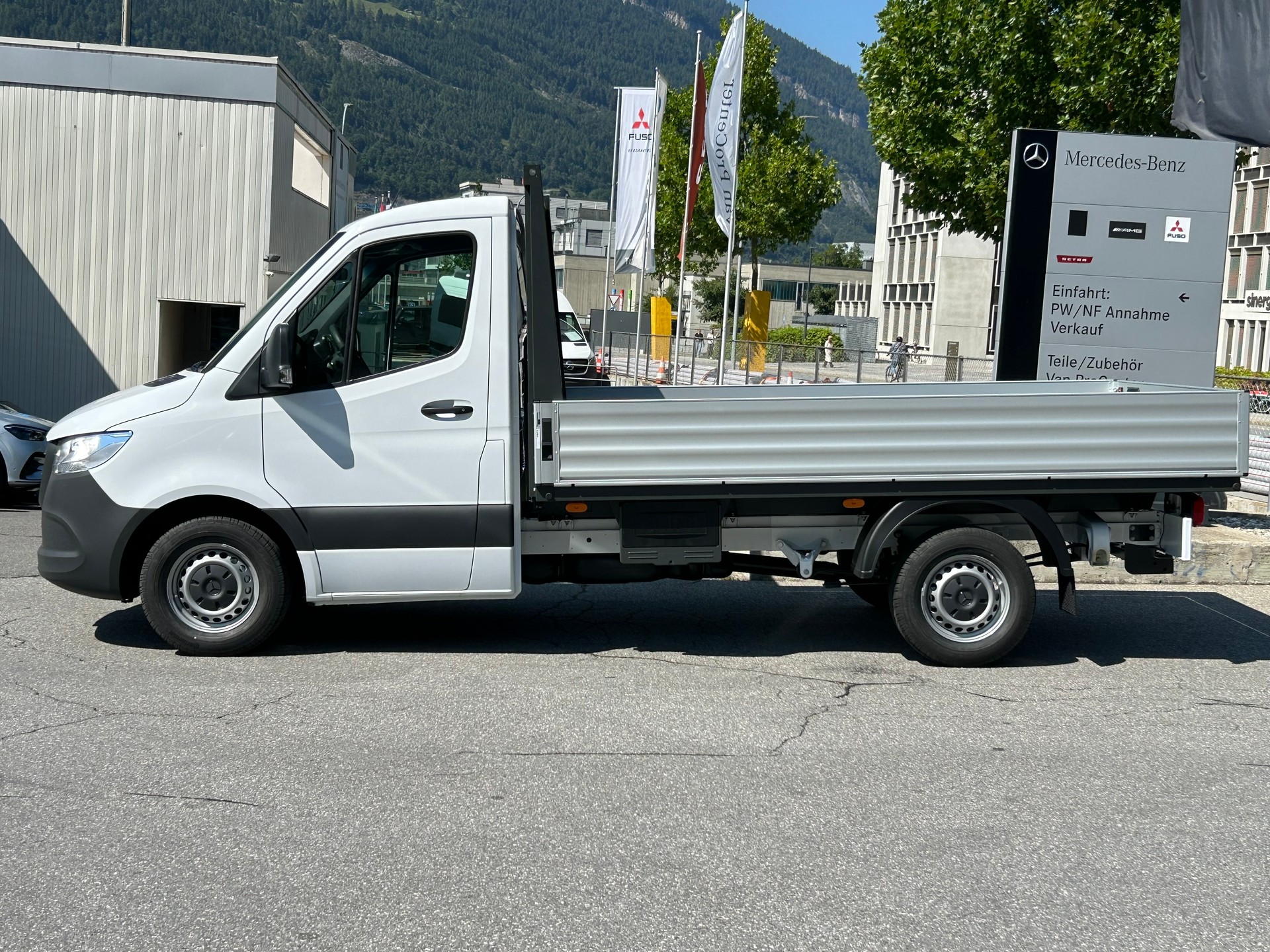 MERCEDES-BENZ Sprinter 317 CDI PRO CH Standard-showroom-element-3