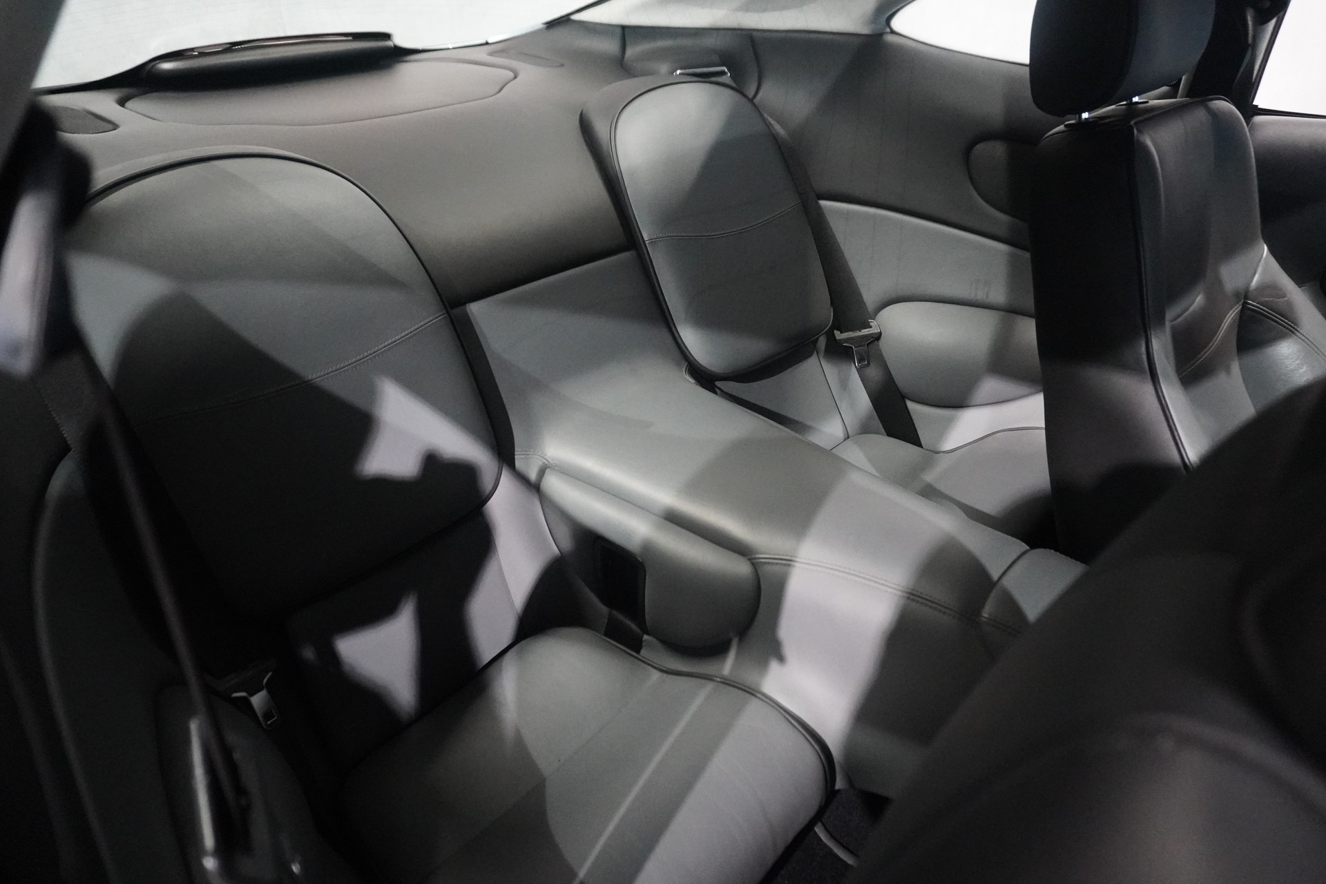 ASTON MARTIN DB7 Vantage-image-7