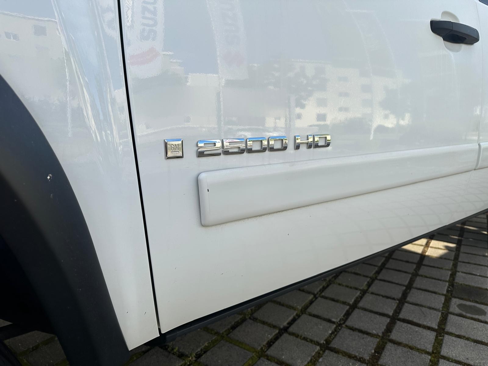 CHEVROLET 2500 HD LTZ 6.6L Turbo Diesel-image-7