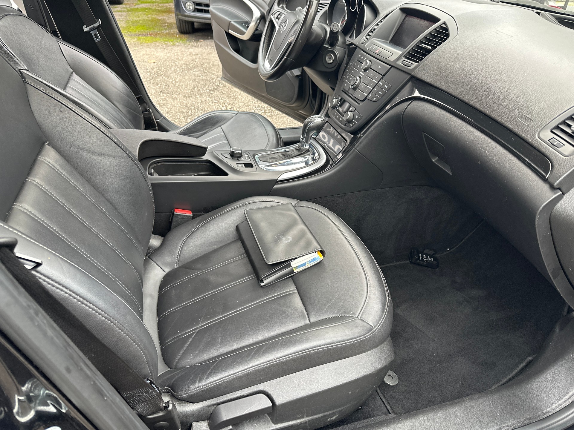 OPEL Insignia ST 2.8 Turbo Sport 4WD Aut.-image-12
