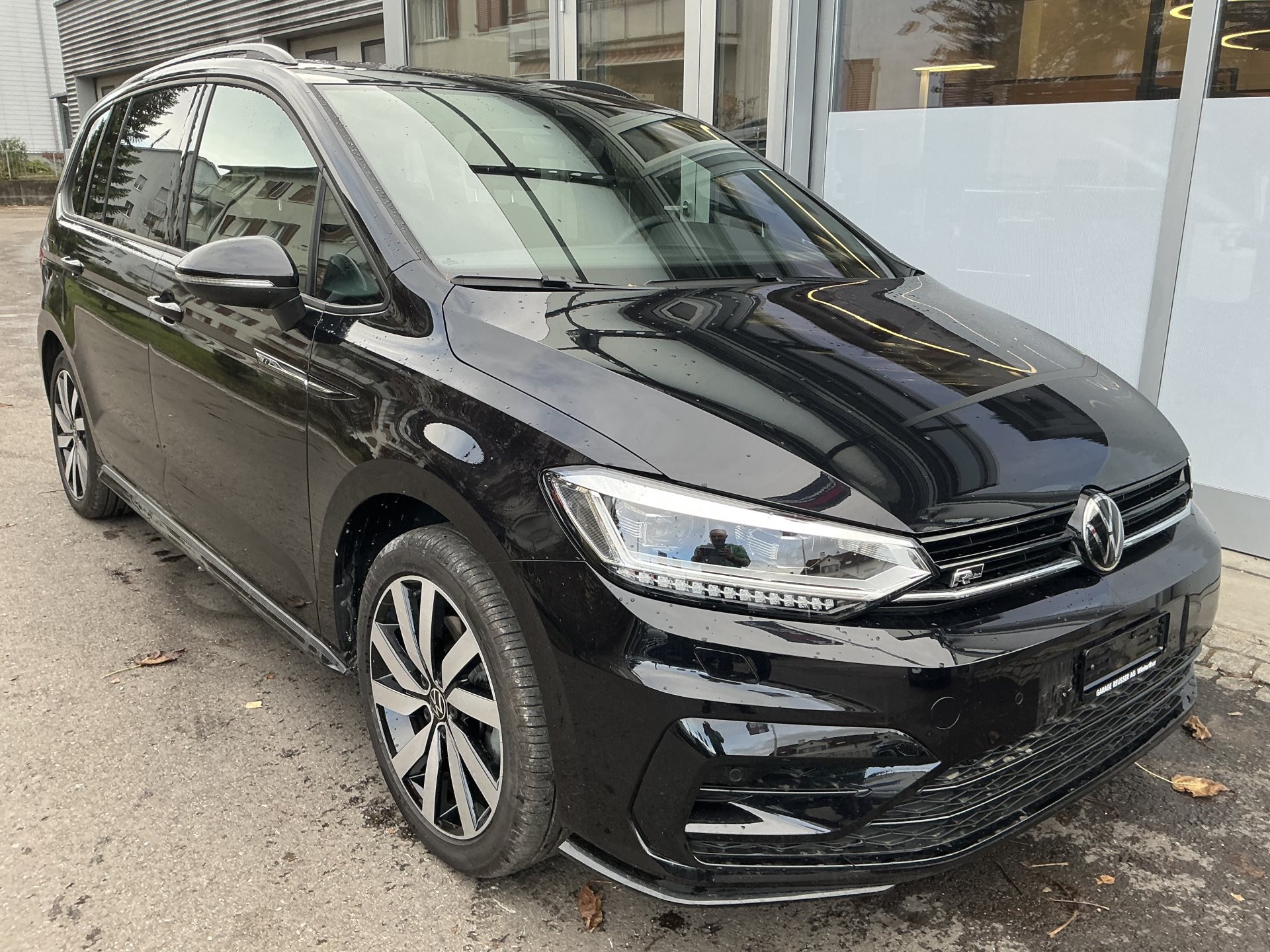 VW Touran 1.5 TSI DSG HIGHLINE R-LINE *** PANORAMAGLASDACH ***-showroom-element-2