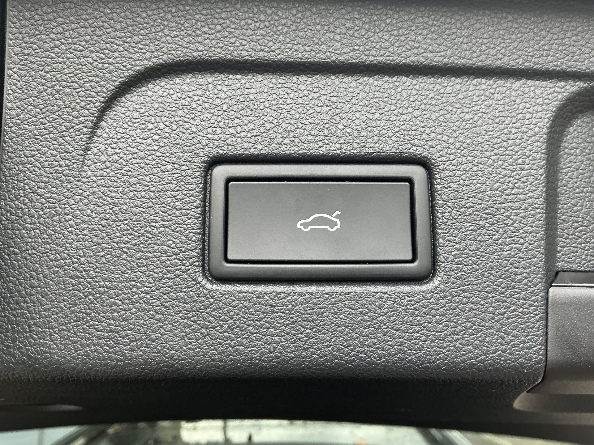 VW Touran 1.5 TSI DSG HIGHLINE R-LINE *** PANORAMAGLASDACH ***-image-28