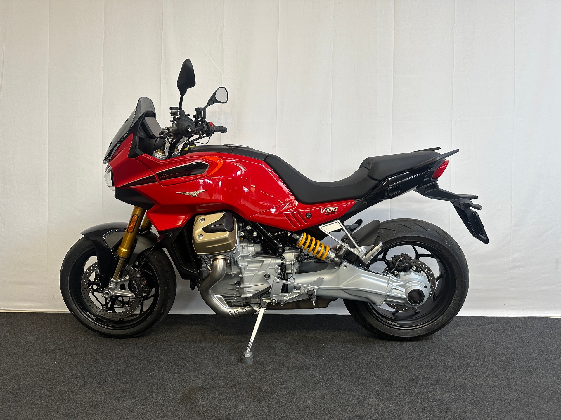 MOTO GUZZI V100 Mandello Wind Tunnel E5+-image-3