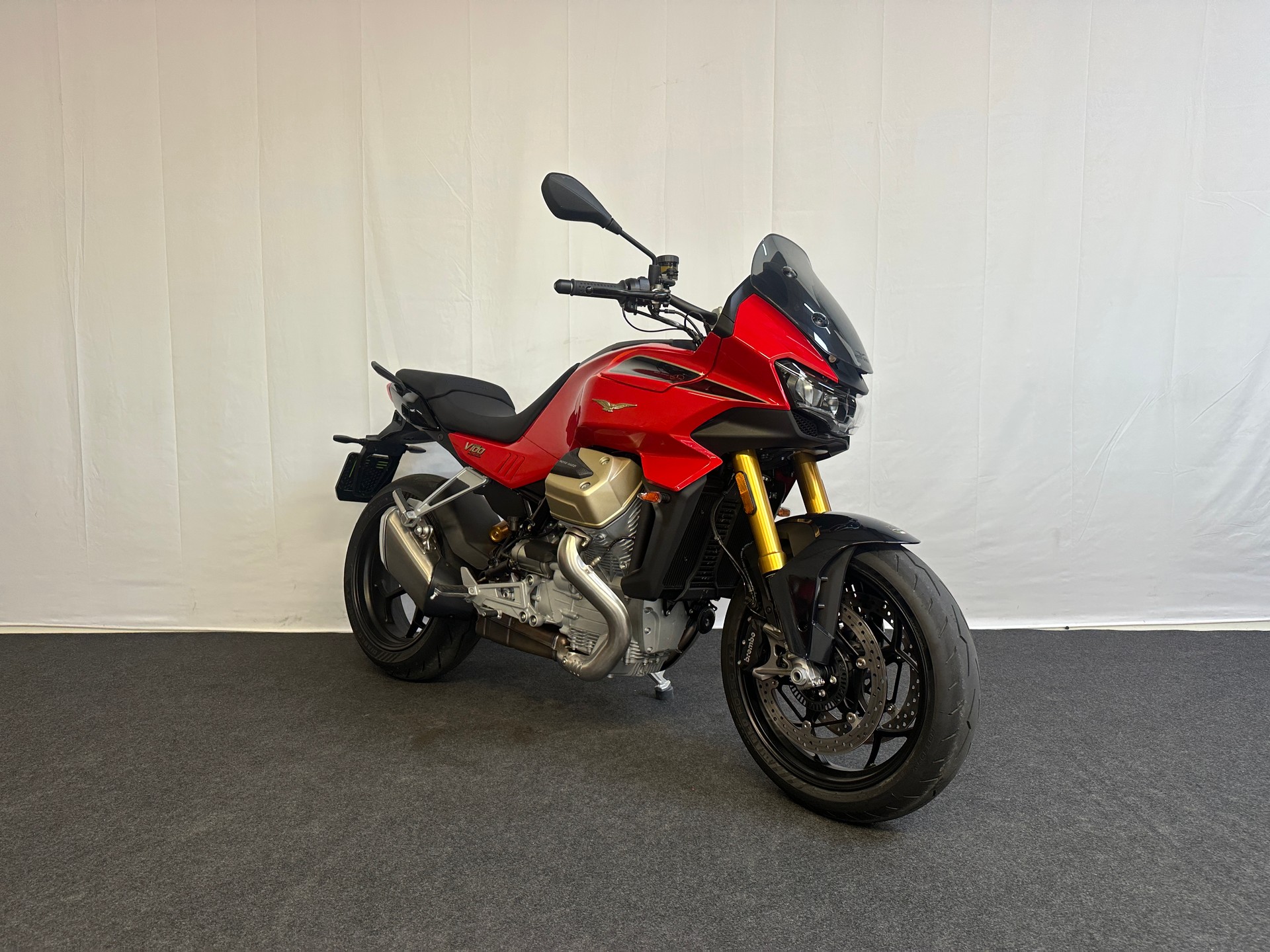 MOTO GUZZI V100 Mandello Wind Tunnel E5+-image-1