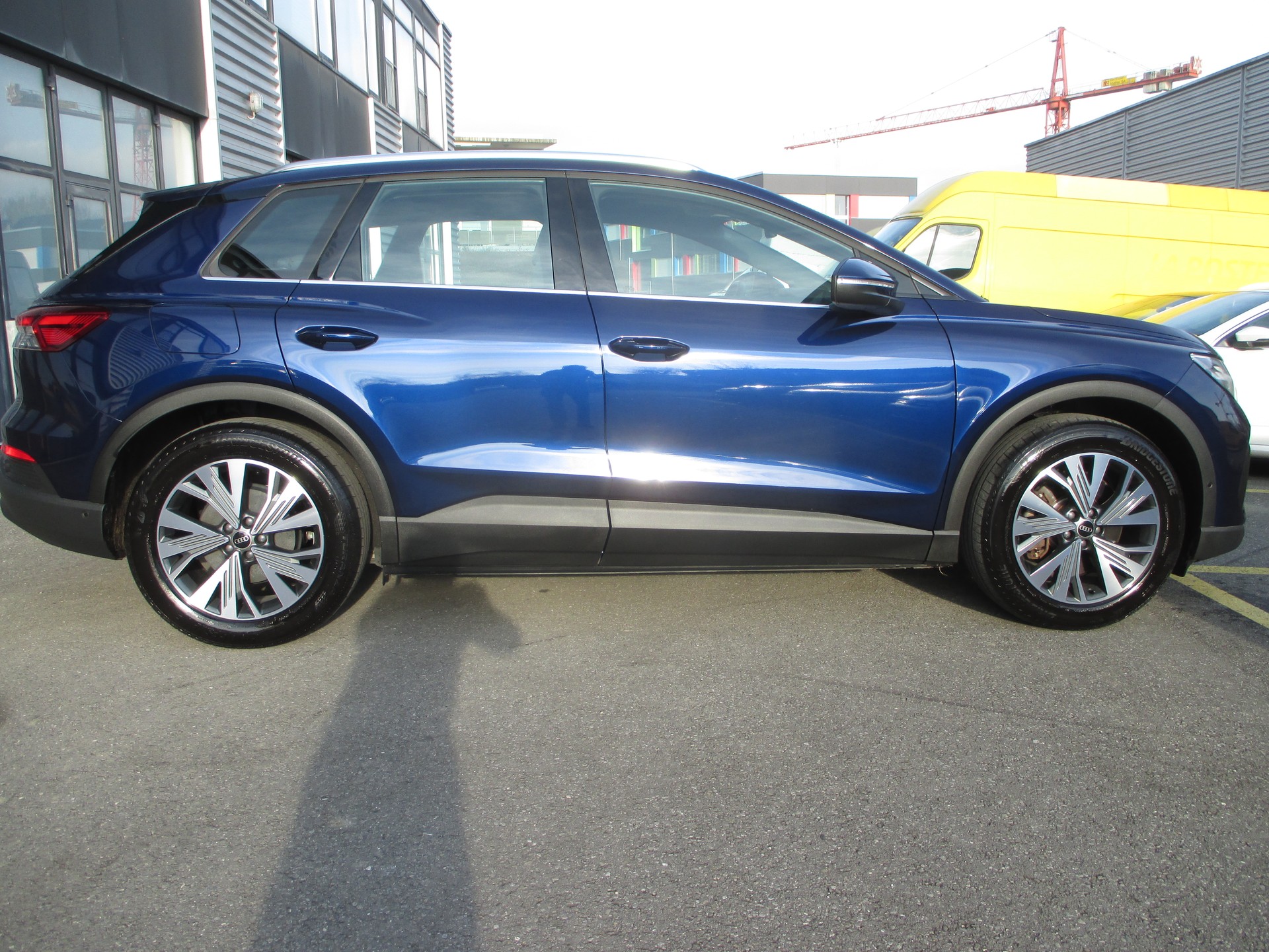 AUDI Q4 e-tron 40-image-2