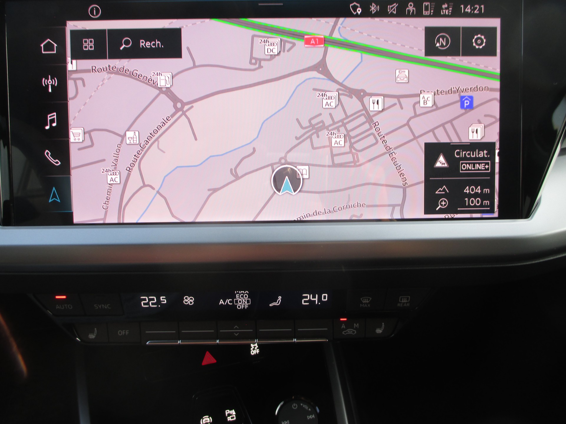 AUDI Q4 e-tron 40-image-8