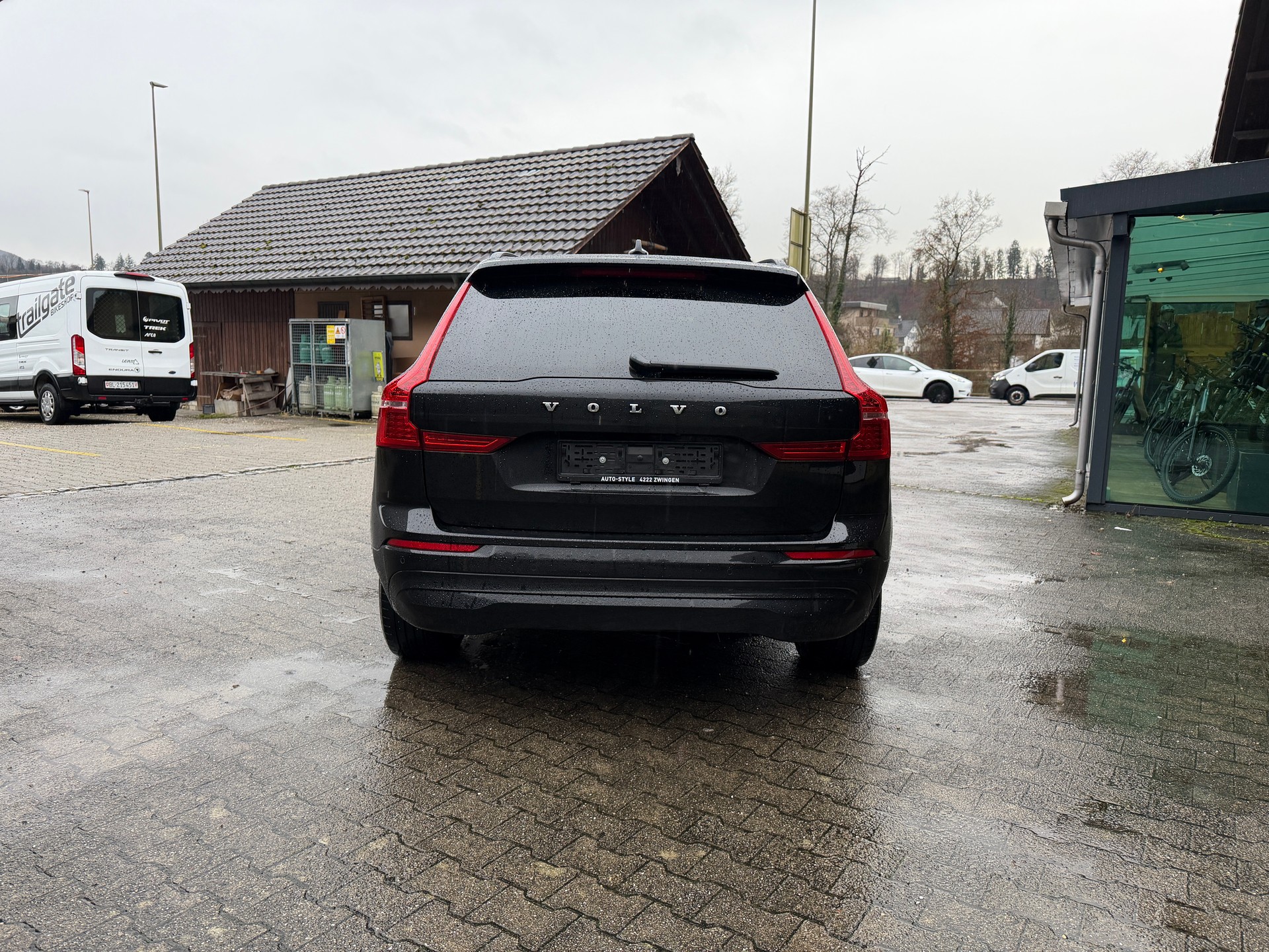 VOLVO XC60 B4 Diesel Mild Hybrid AWD Core Geartronic-image-4