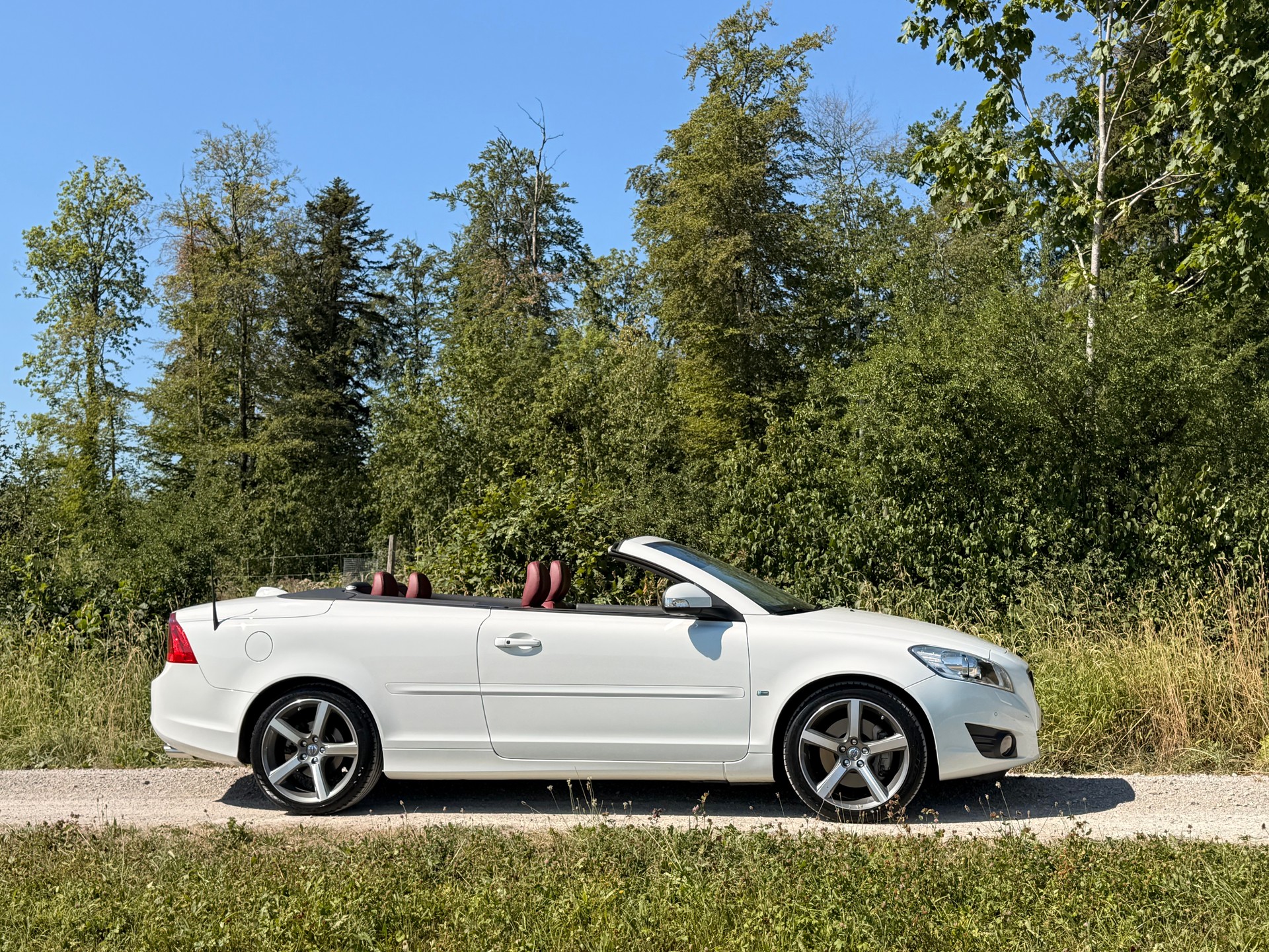 VOLVO T5 Summum Geartronic 230 PS 5 Zylinder *** MADE BY SWEDEN***-image-2