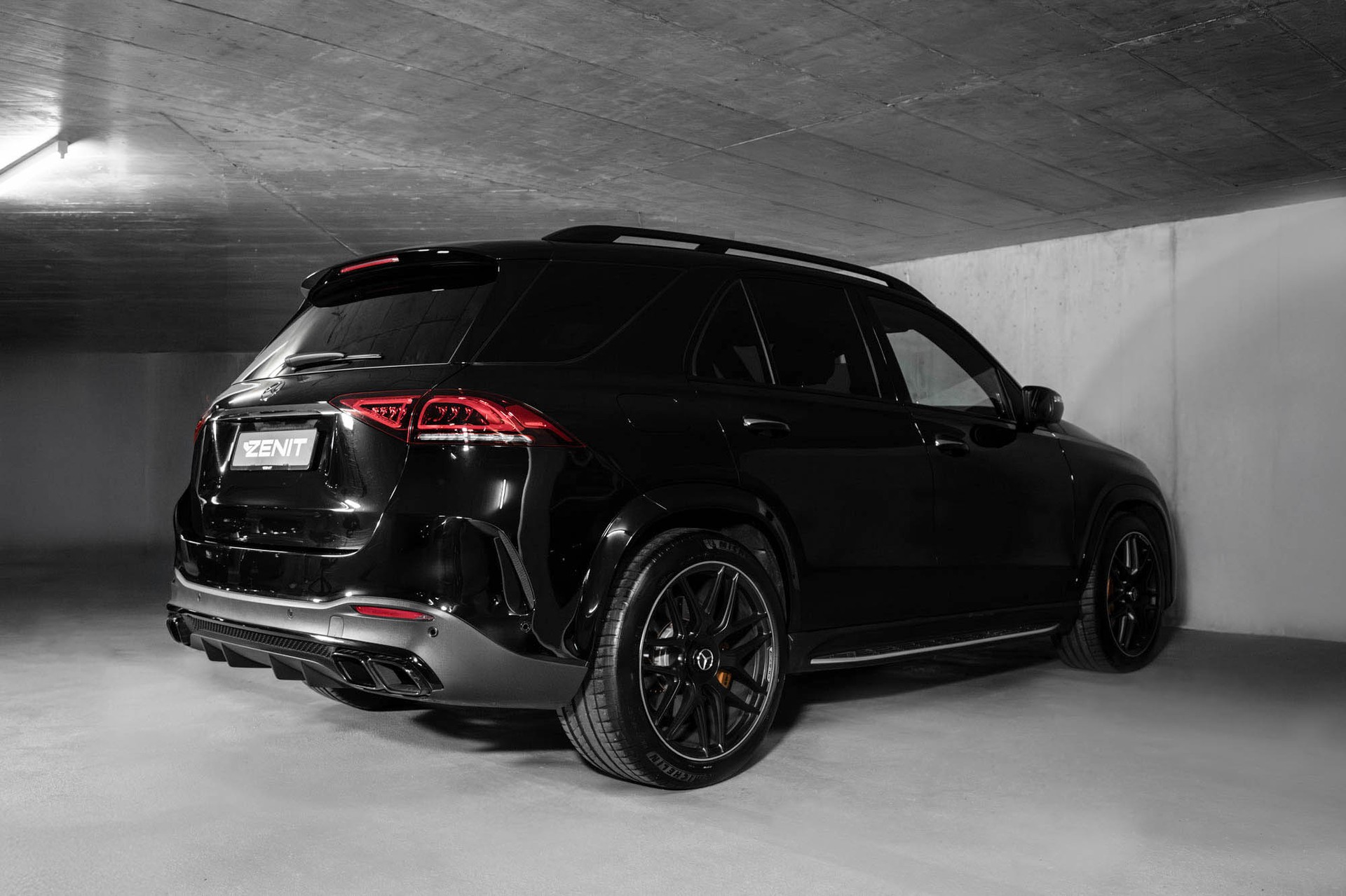 MERCEDES-BENZ GLE 63 S AMG 4Matic+ 9G-Speedshift-image-4